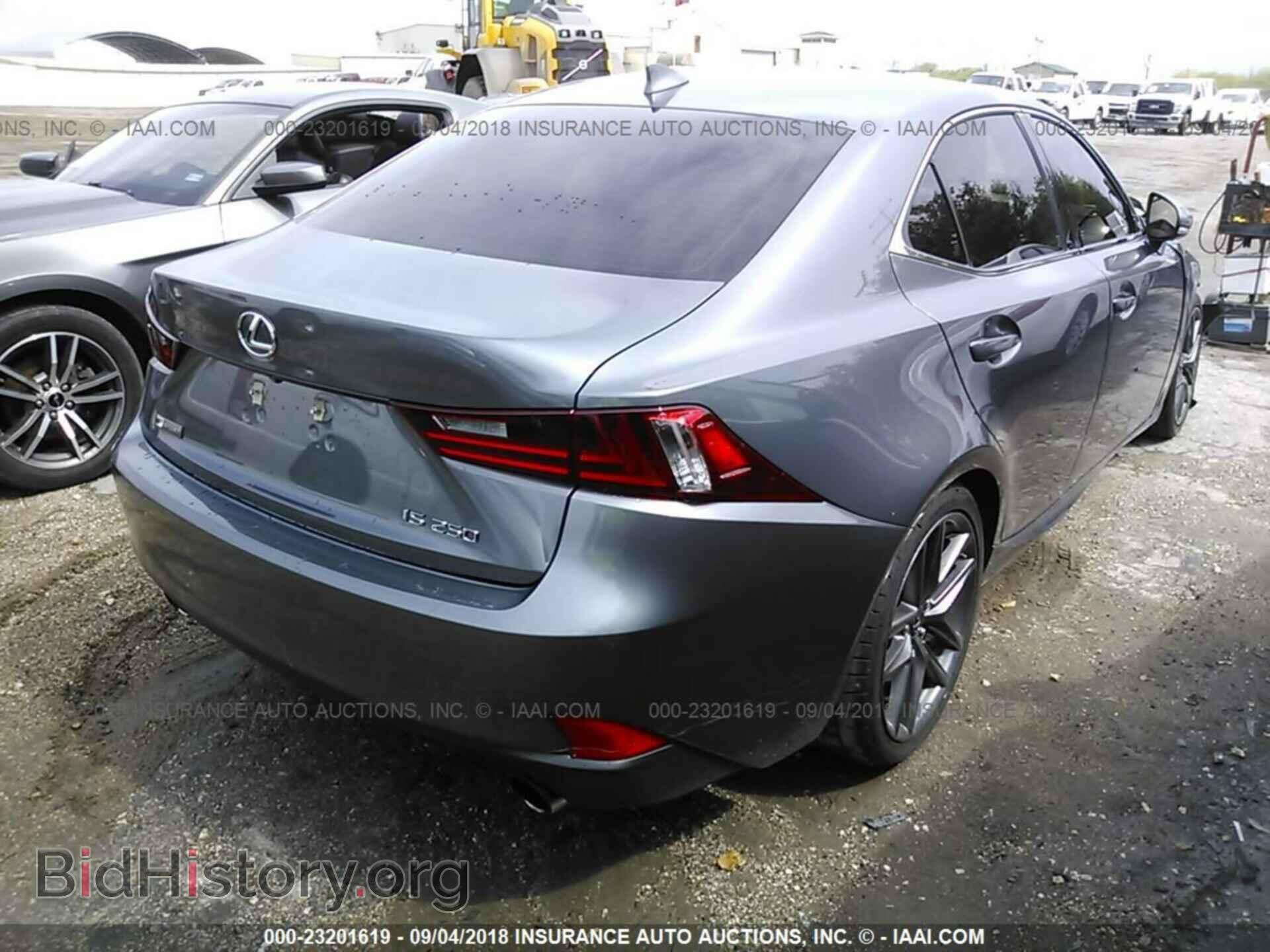 2015 Lexus Is - VIN: JTHBF1D23F5071339 - Photo 4