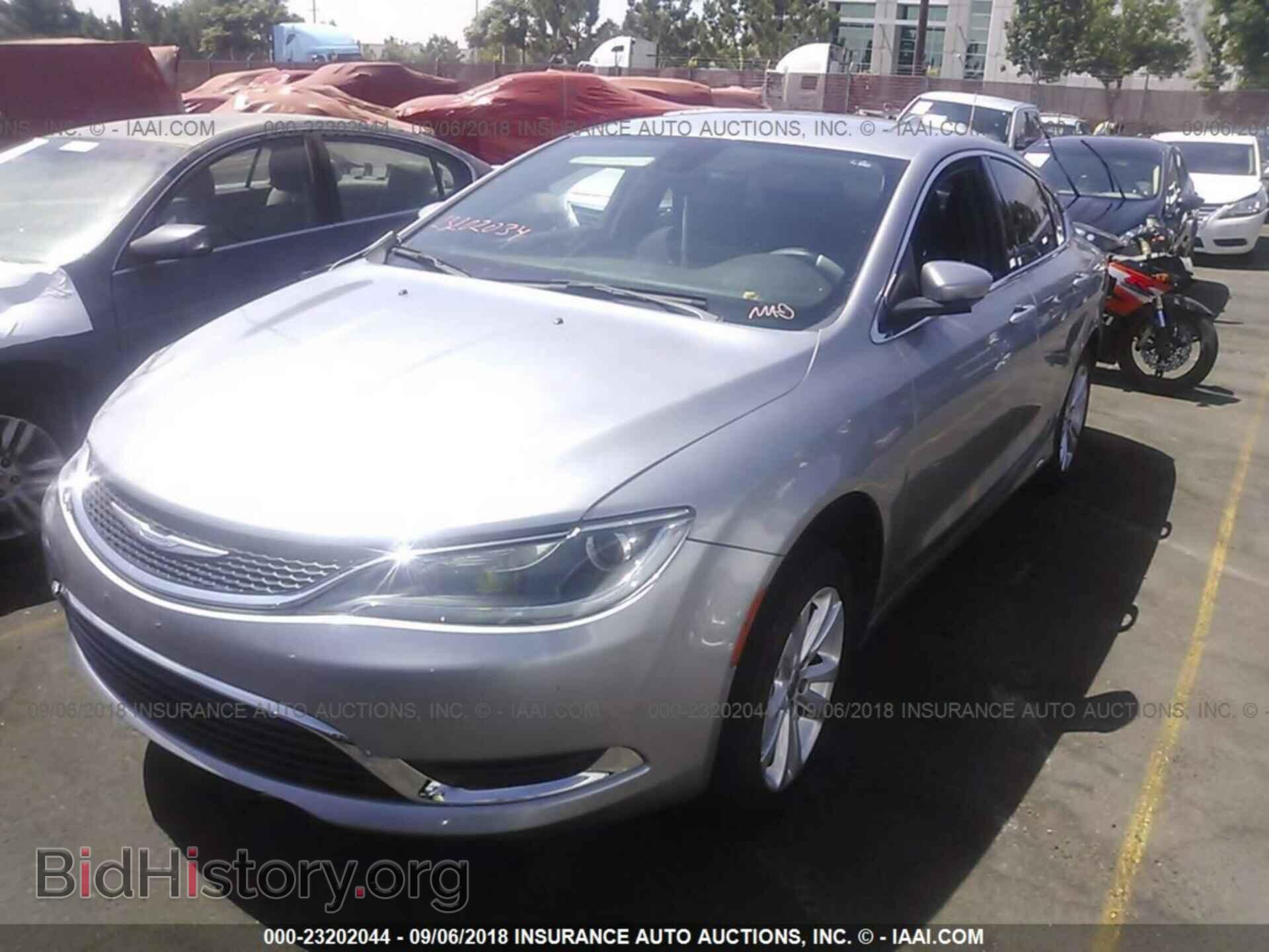 2015 Chrysler 200 - VIN: 1C3CCCAB5FN608344 - Photo 2