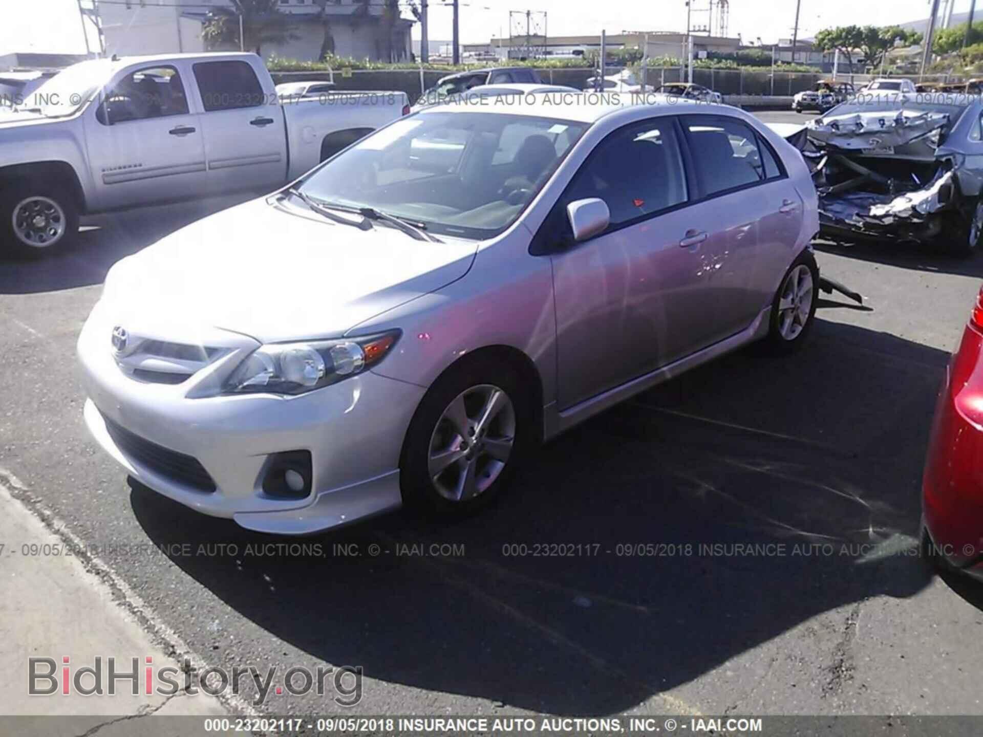 2011 Toyota Corolla - VIN: 2T1BU4EE0BC753335 - Фото 2