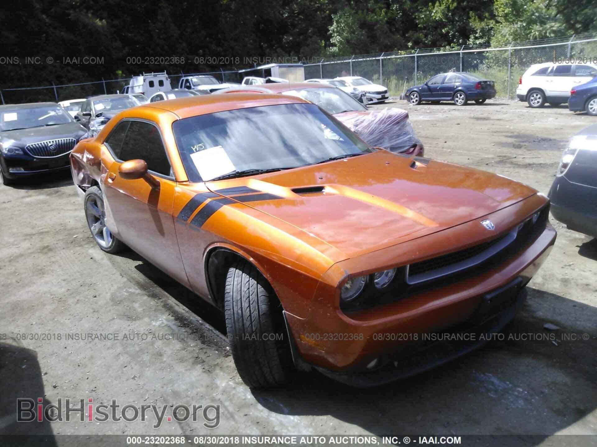 Фотография 2B3CJ4DG3BH588310 - Dodge Challenger 2011