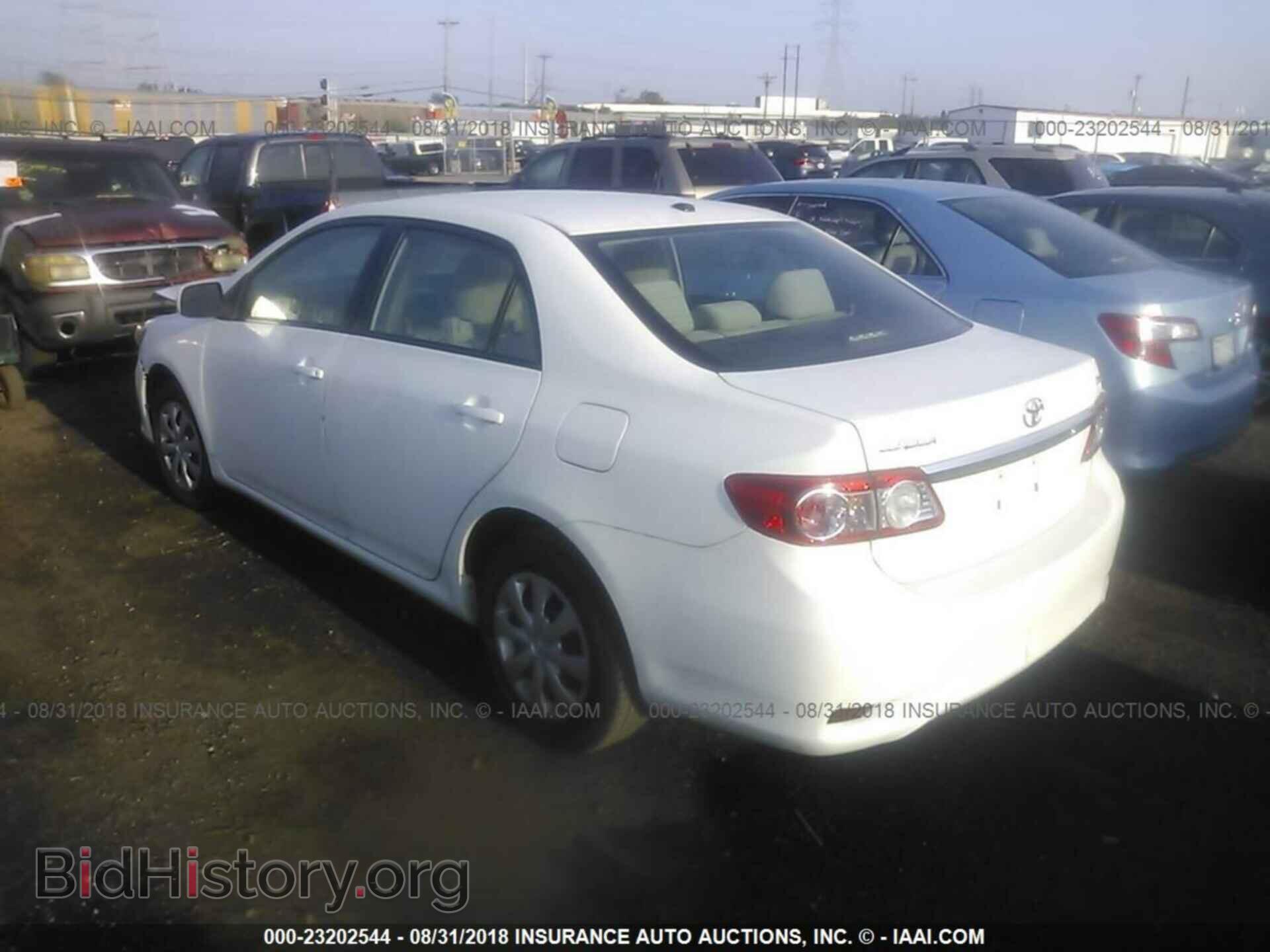 2011 Toyota Corolla - VIN: 2T1BU4EE7BC746074 - Фото 3