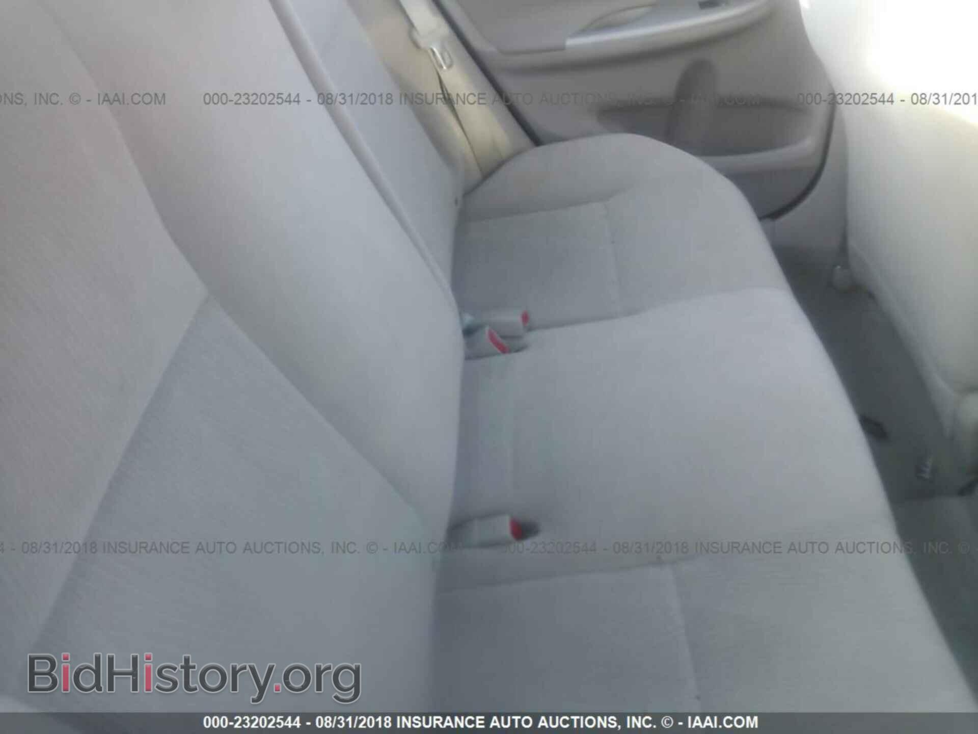 2011 Toyota Corolla - VIN: 2T1BU4EE7BC746074 - Фото 8