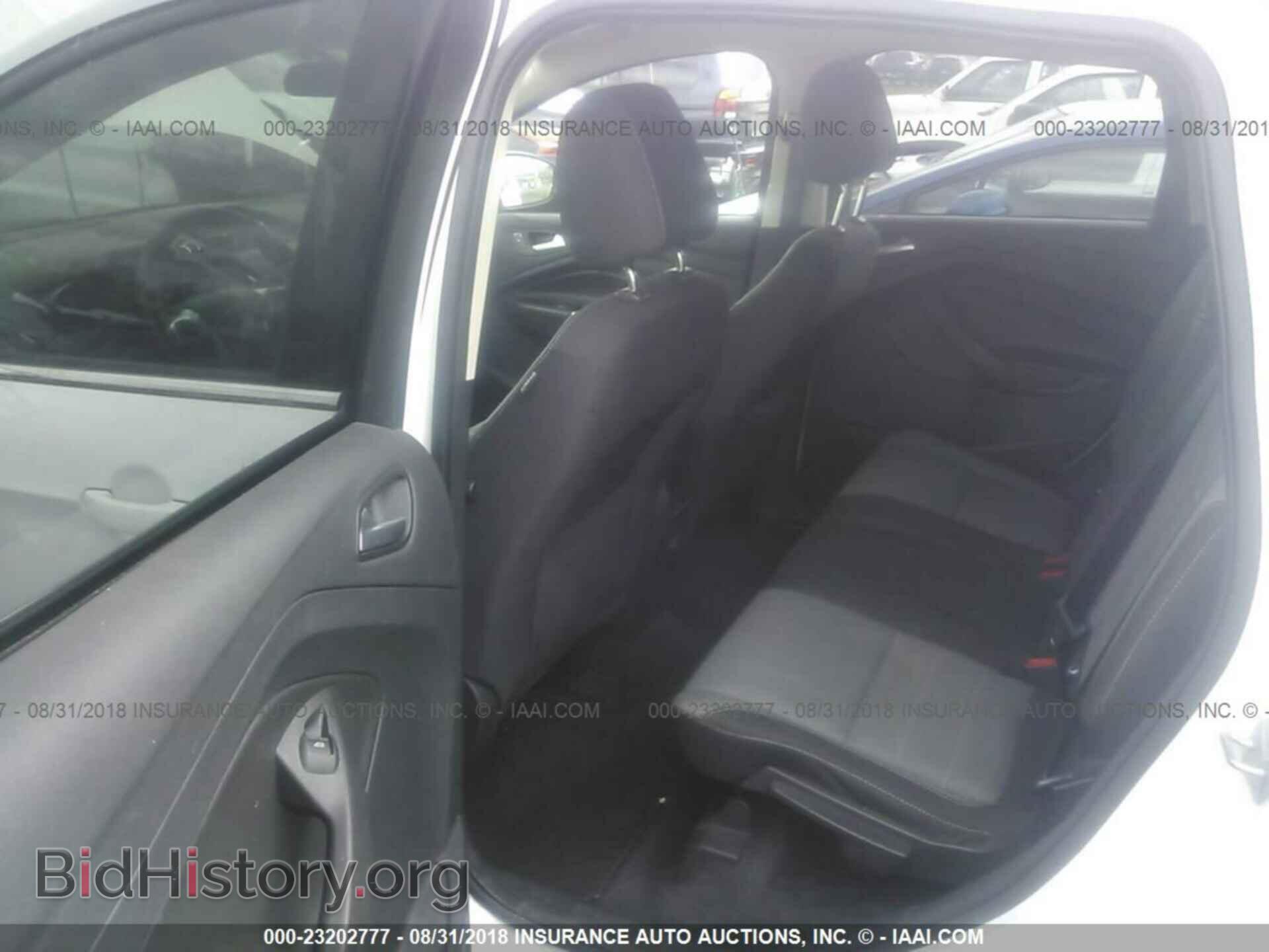 2014 Ford Escape - VIN: 1FMCU9GX4EUD51689 - Photo 8