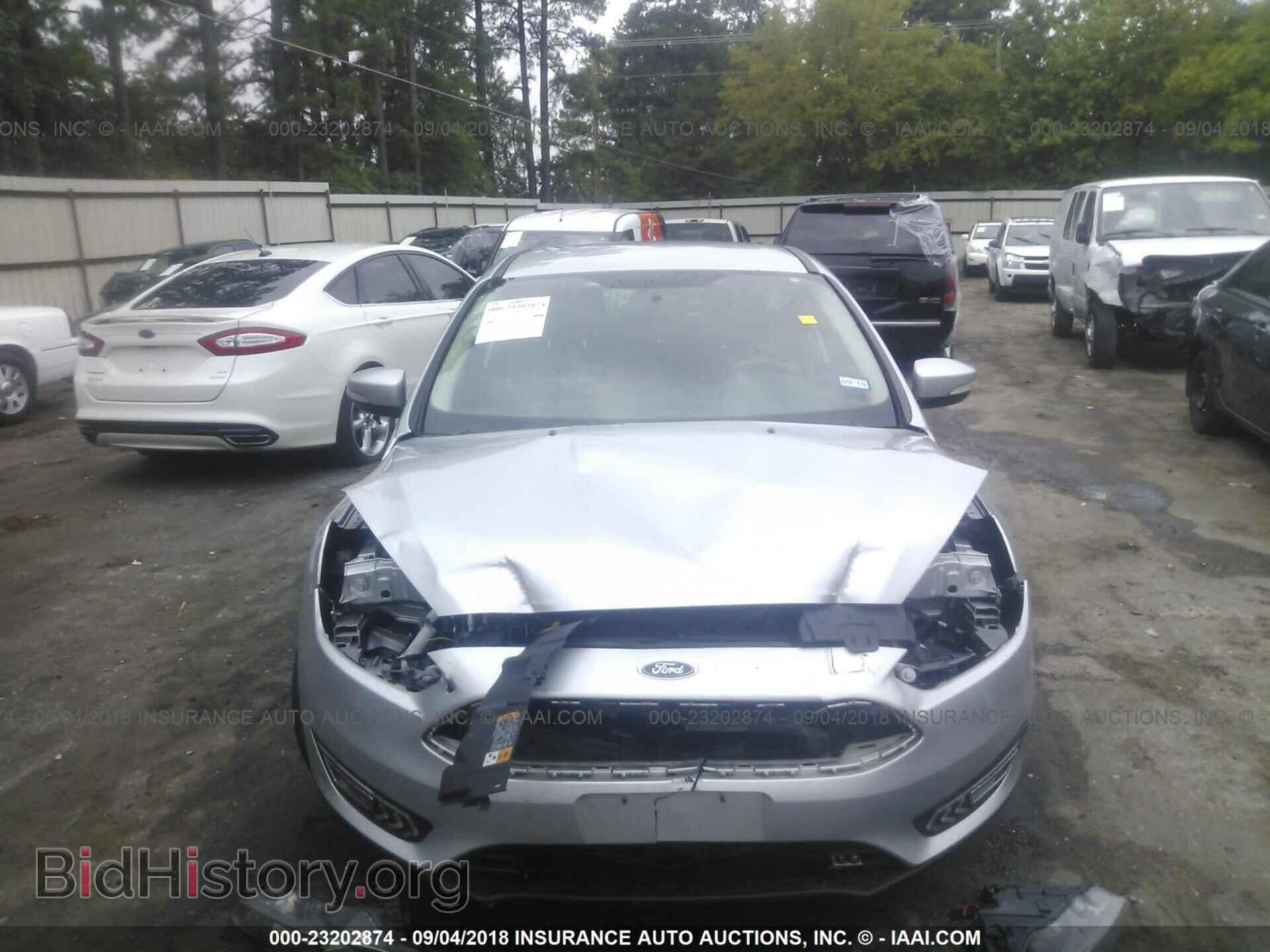 2015 Ford Focus - VIN: 1FADP3K29FL274825 - Photo 6