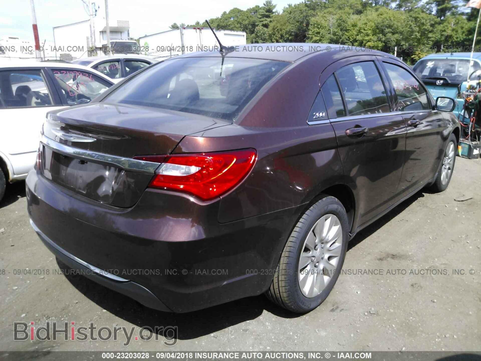 2012 Chrysler 200 - VIN: 1C3CCBAB7CN320346 - Фото 4