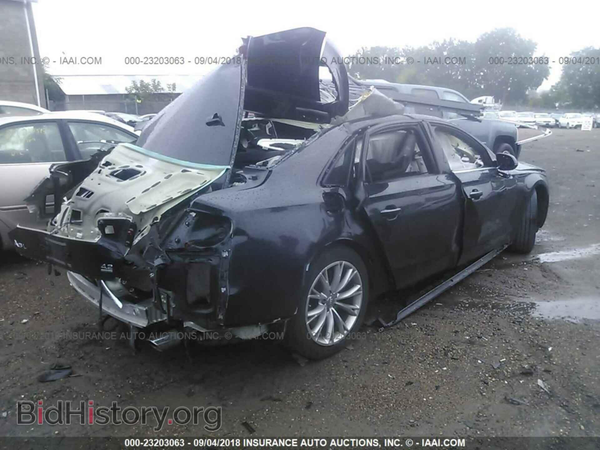 2011 Audi A8 - VIN: WAURVAFD8BN010559 - Photo 4