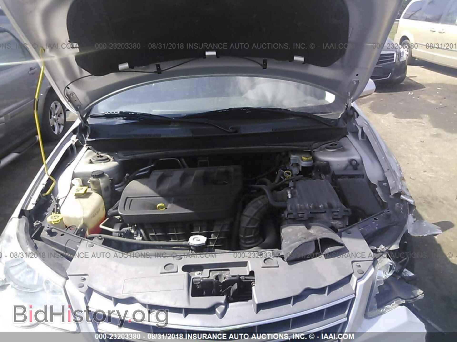 2010 CHRYSLER SEBRING - VIN: 1C3CC5FB9AN222667 - Фото 10