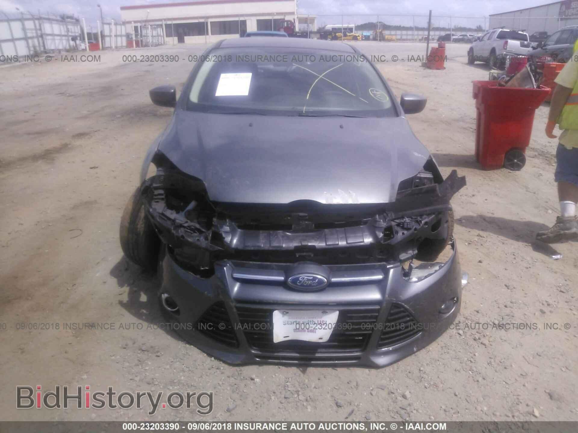 2012 Ford Focus - VIN: 1FAHP3F21CL207529 - Photo 6