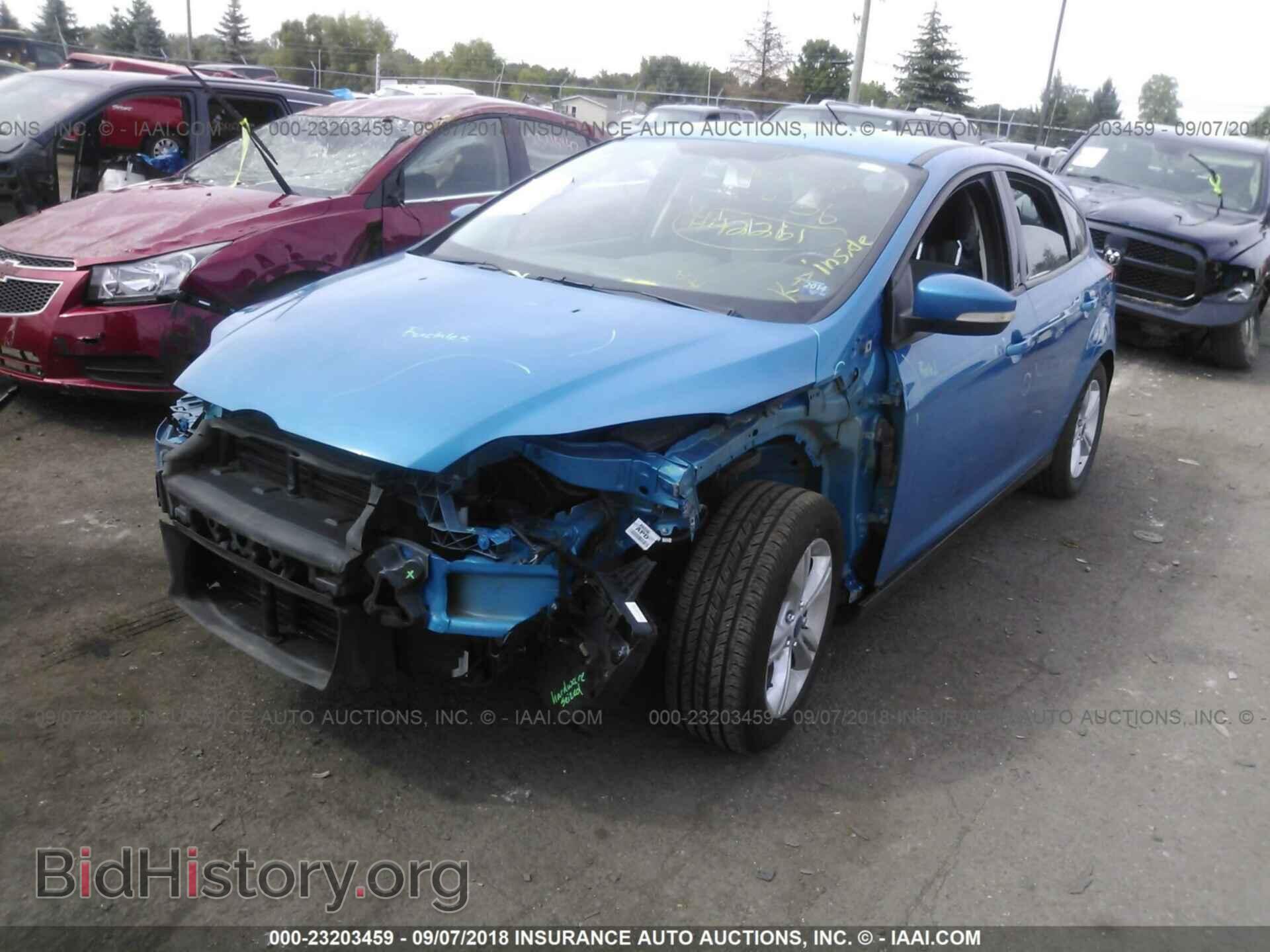 2012 Ford Focus - VIN: 1FAHP3K24CL320056 - Фото 2