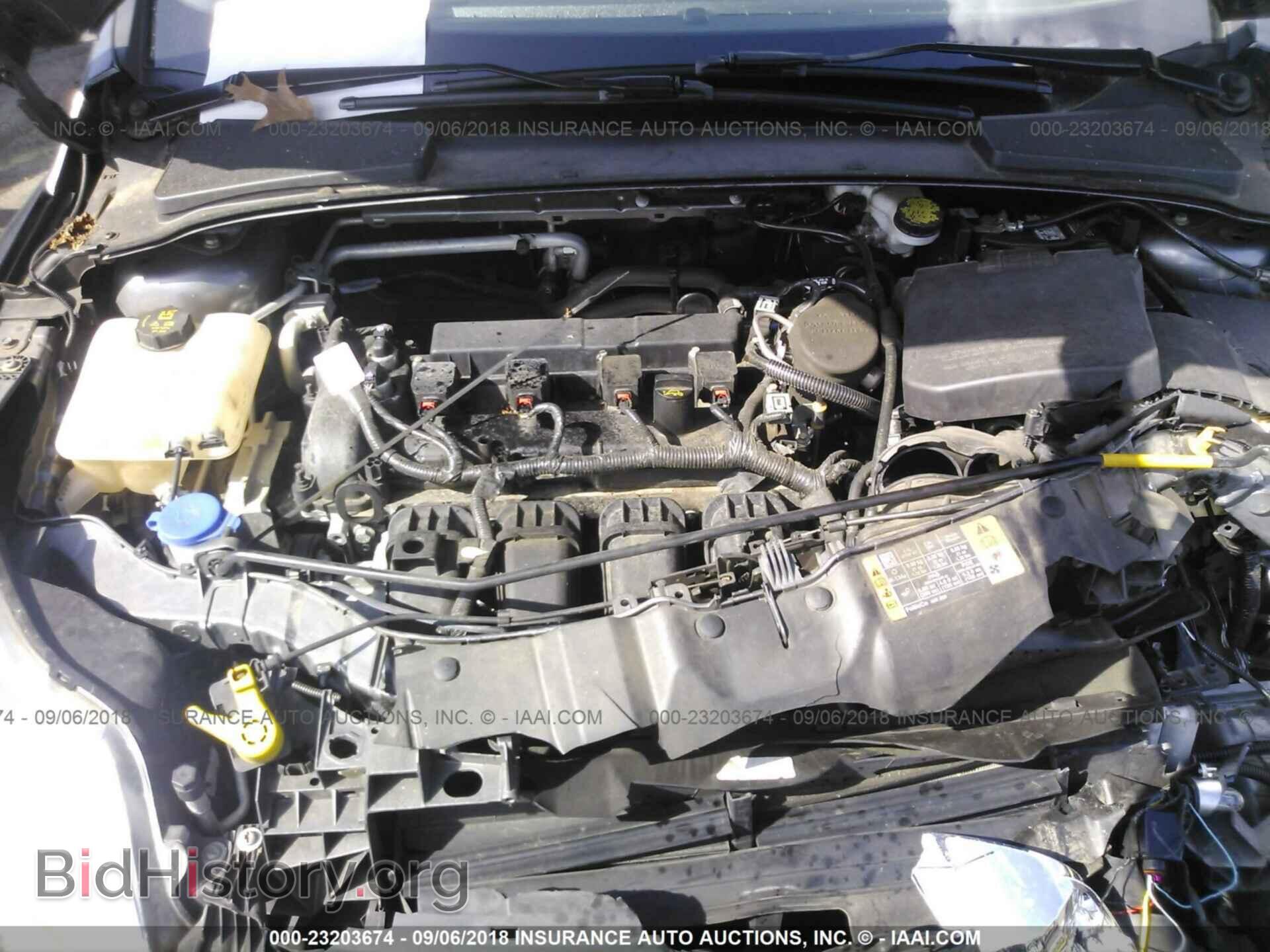 2014 Ford Focus - VIN: 1FADP3F22EL421611 - Photo 10