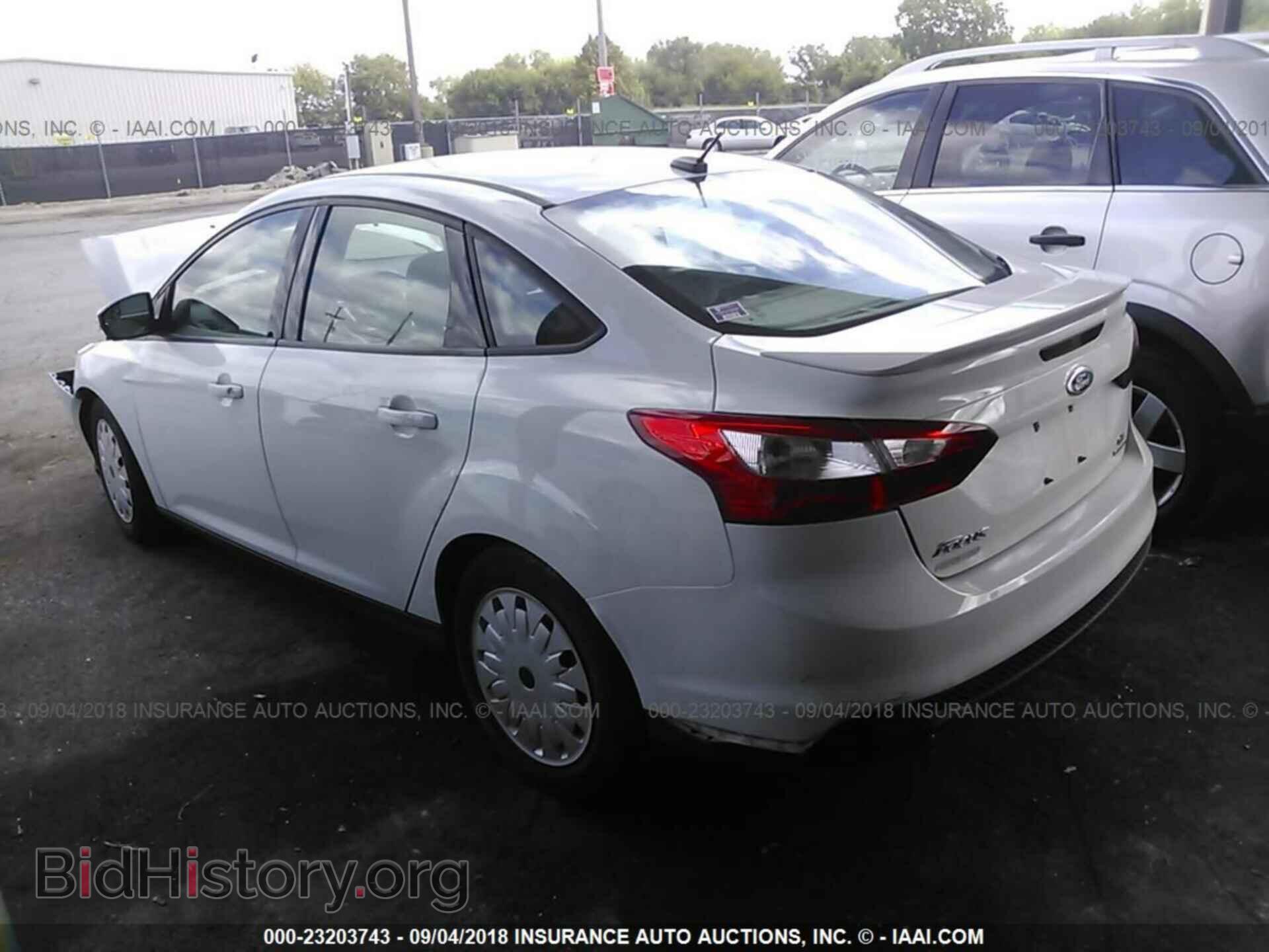 2014 Ford Focus - VIN: 1FADP3F25EL431274 - Фото 3