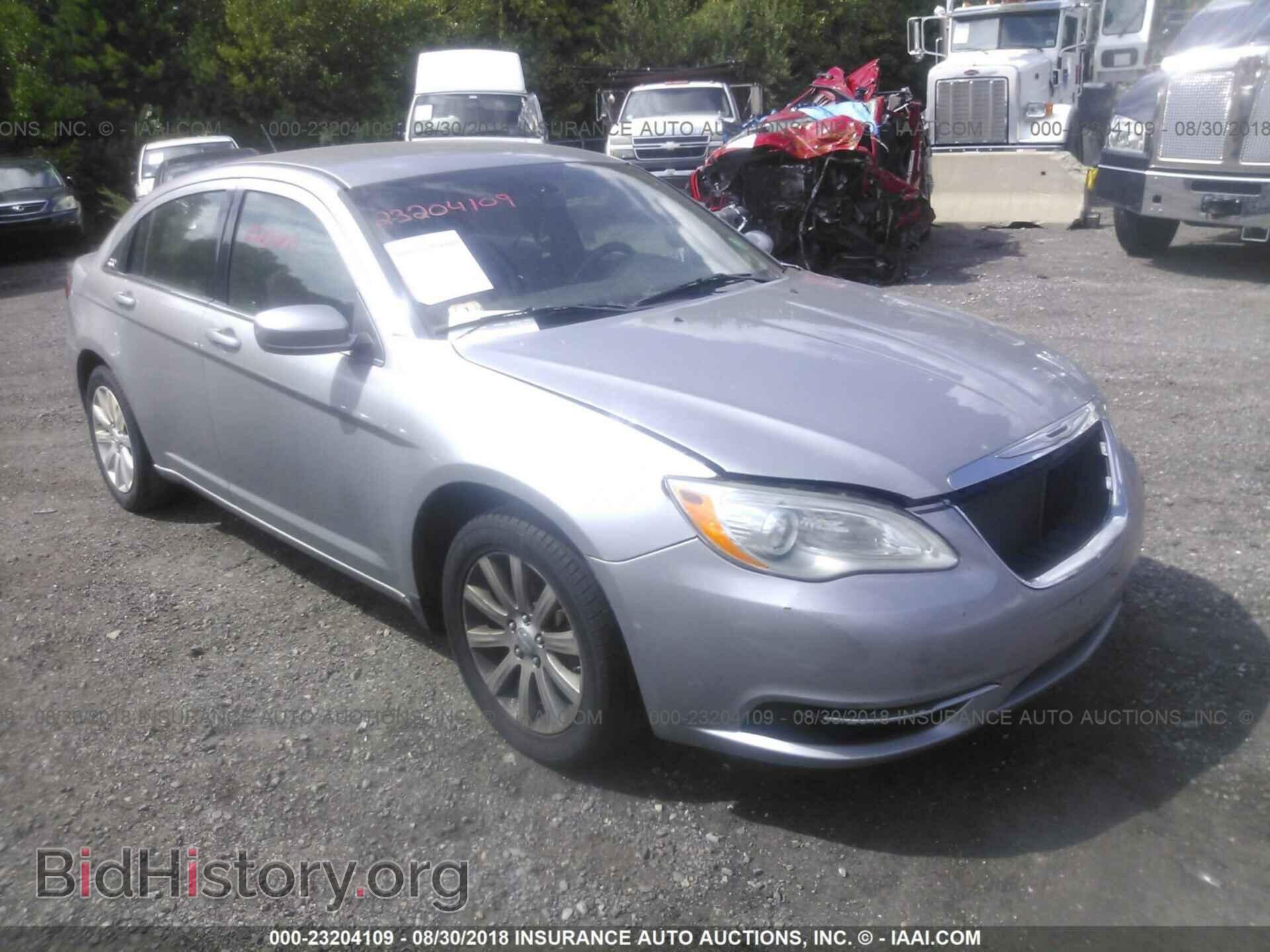 Фотография 1C3CCBBBXDN694367 - Chrysler 200 2013