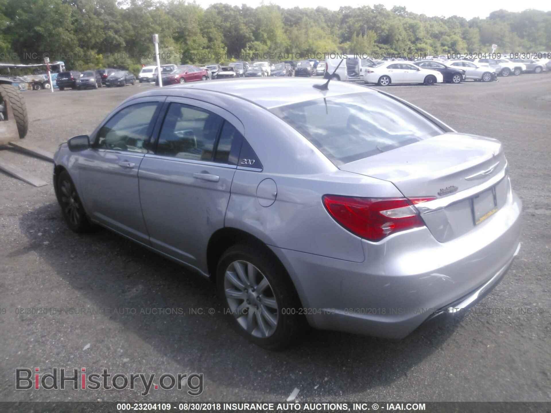 2013 Chrysler 200 - VIN: 1C3CCBBBXDN694367 - Фото 3