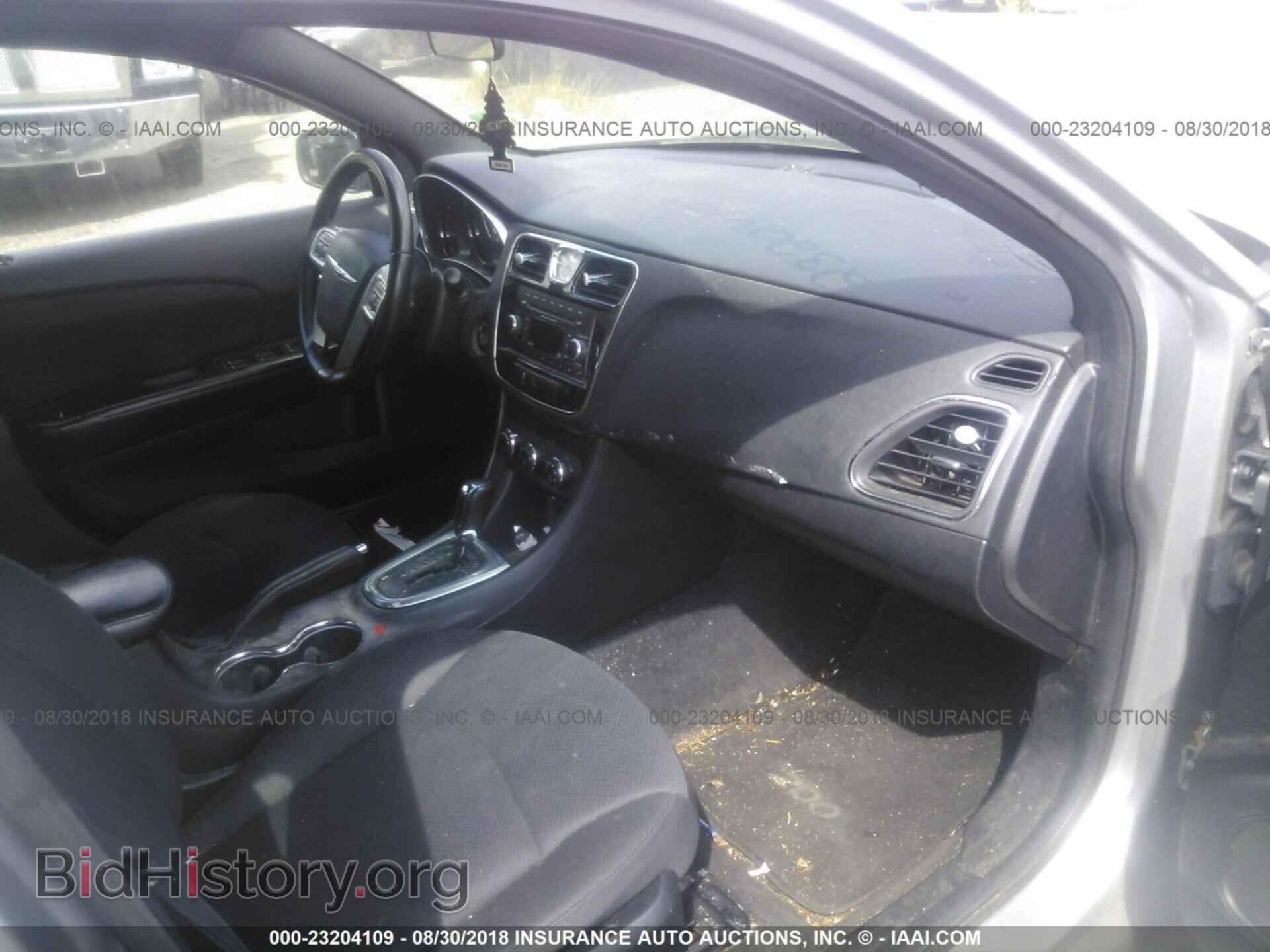2013 Chrysler 200 - VIN: 1C3CCBBBXDN694367 - Фото 5
