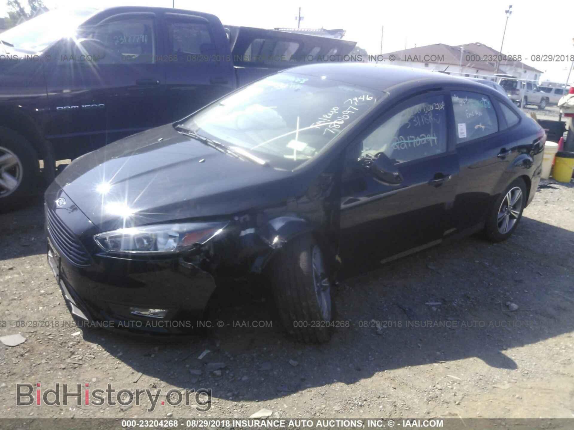 2017 Ford Focus - VIN: 1FADP3FE3HL323587 - Photo 2