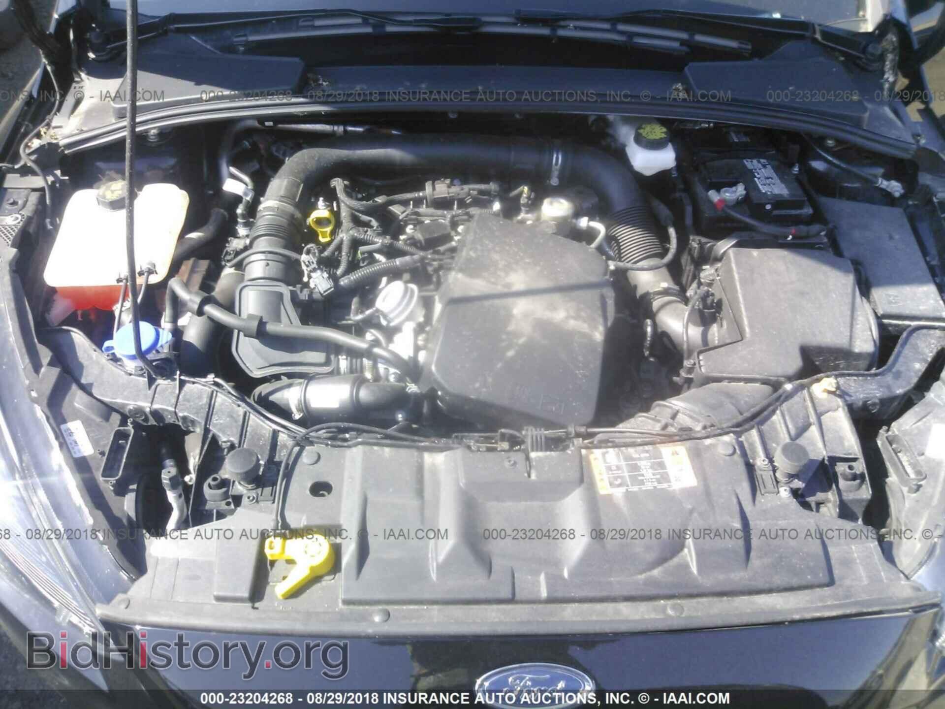 2017 Ford Focus - VIN: 1FADP3FE3HL323587 - Photo 10