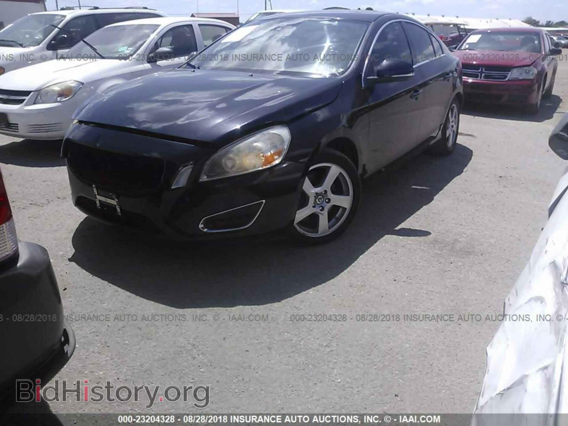 2012 Volvo S60 - VIN: YV1622FS5C2110733 - Фото 2
