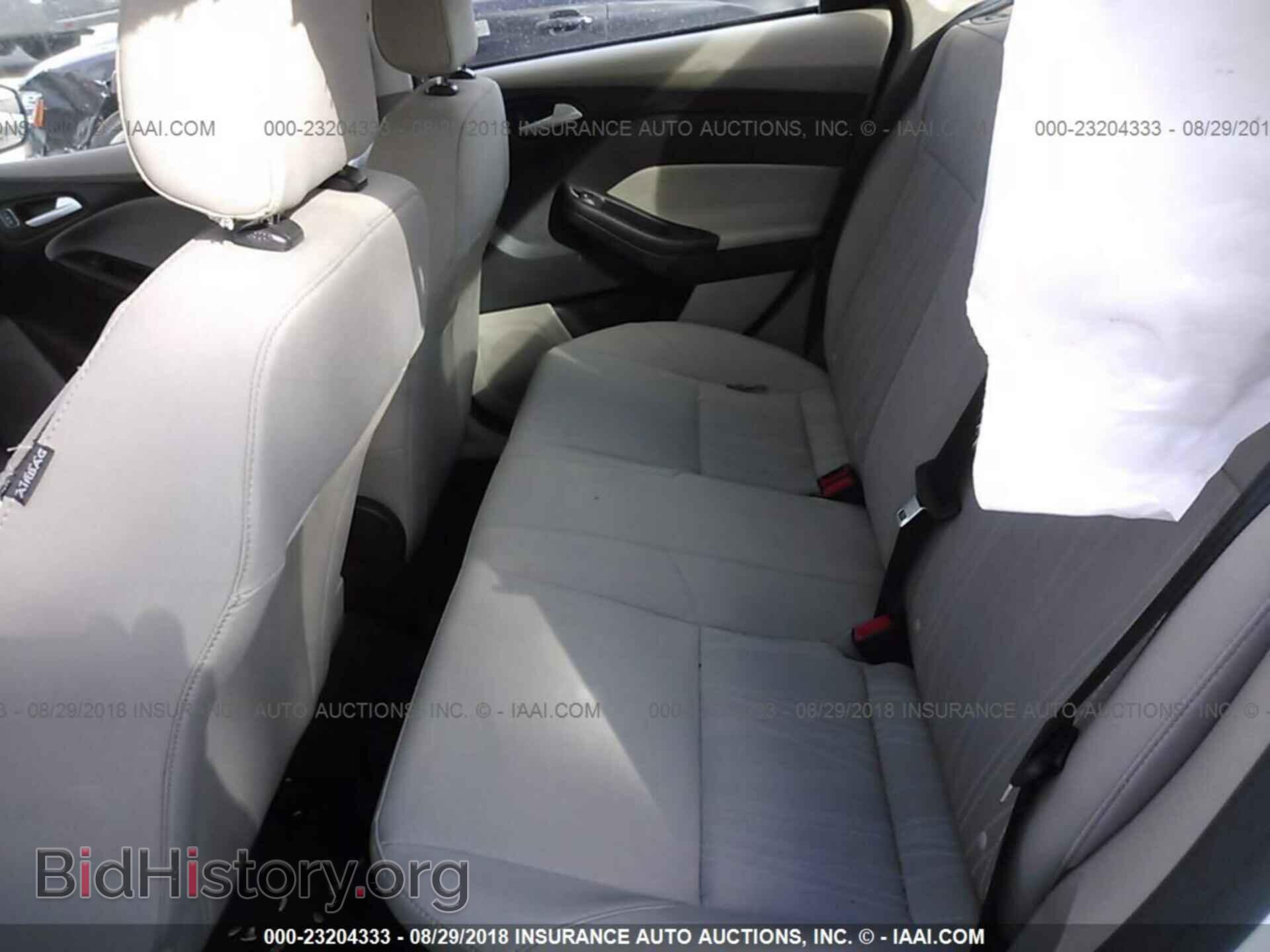 2018 Ford Focus - VIN: 1FADP3F28JL231287 - Фото 8