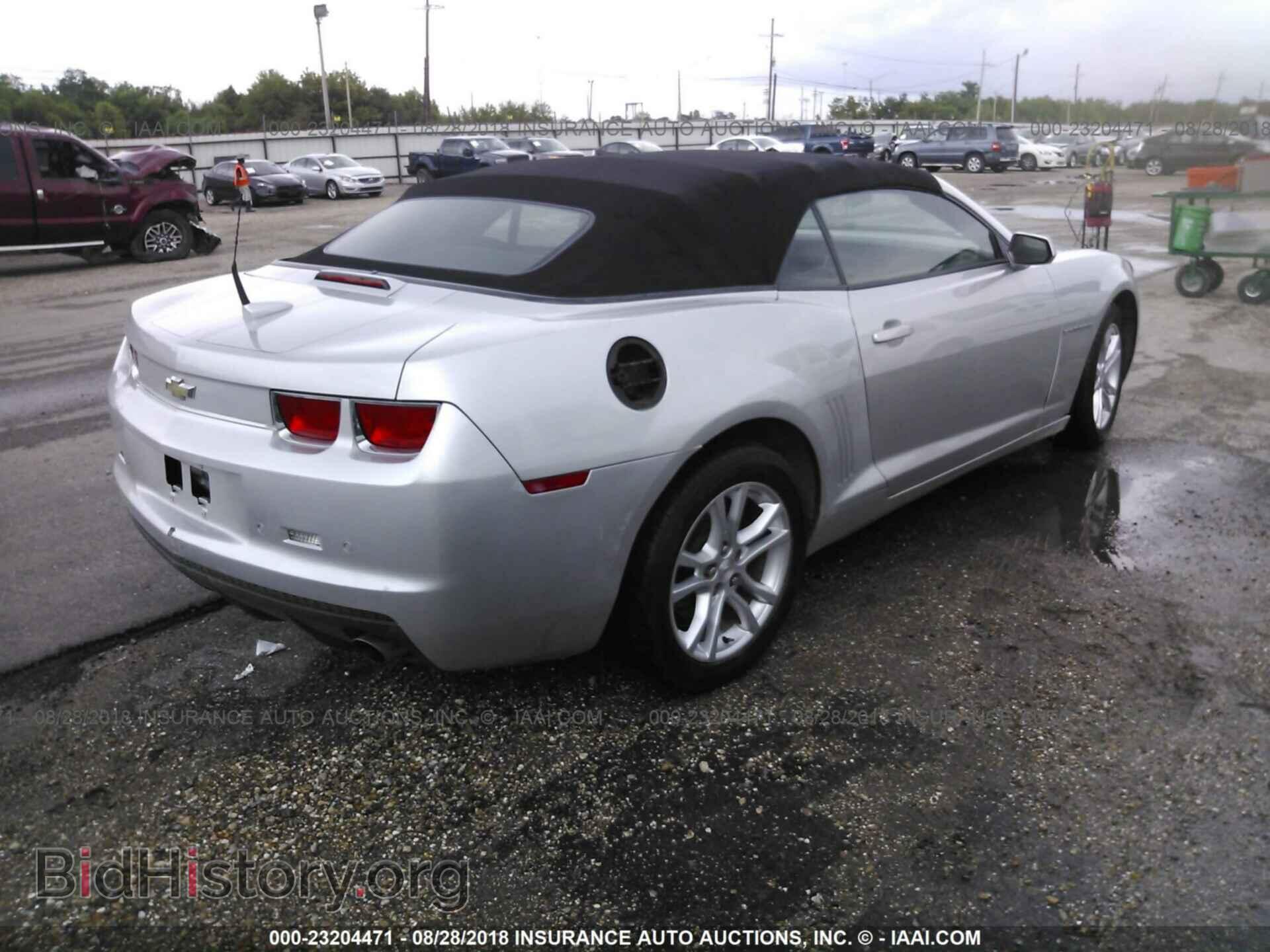 2011 Chevrolet Camaro - VIN: 2G1FB3DD1B9213902 - Фото 4