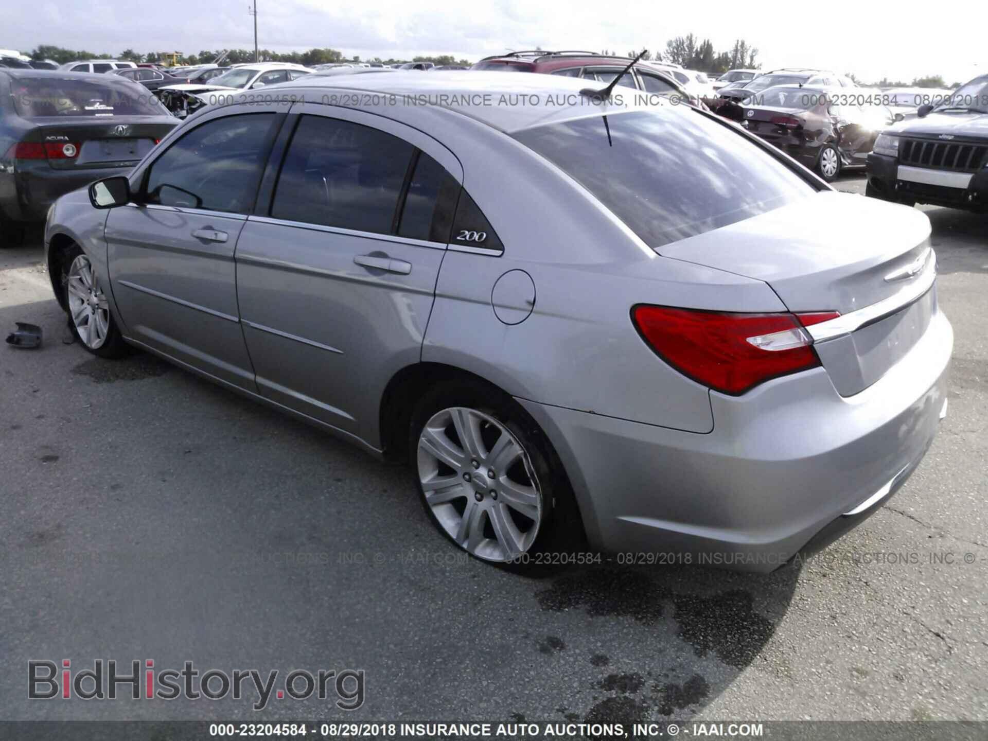 2013 Chrysler 200 - VIN: 1C3CCBBB9DN656726 - Фото 3