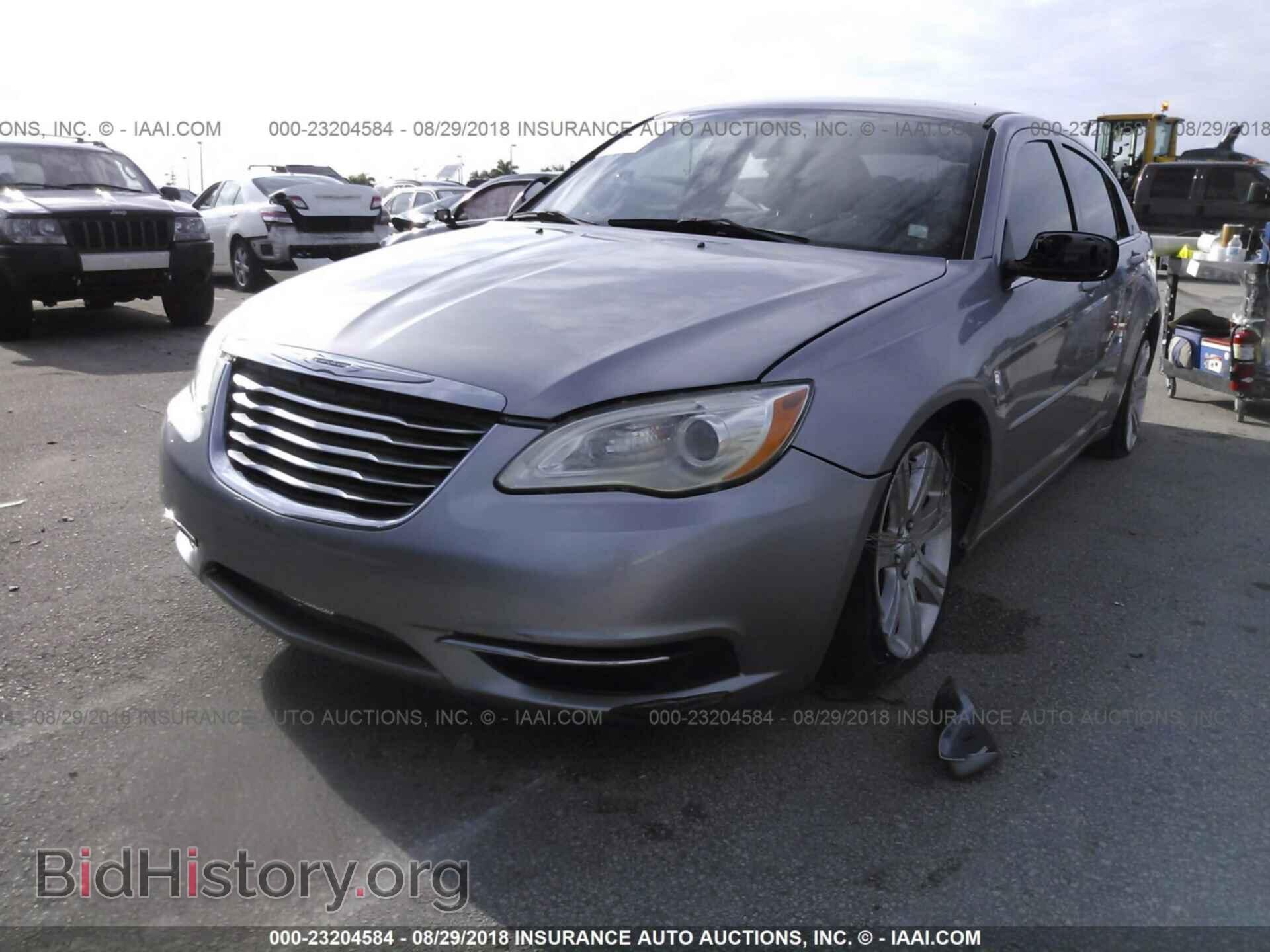 2013 Chrysler 200 - VIN: 1C3CCBBB9DN656726 - Фото 6