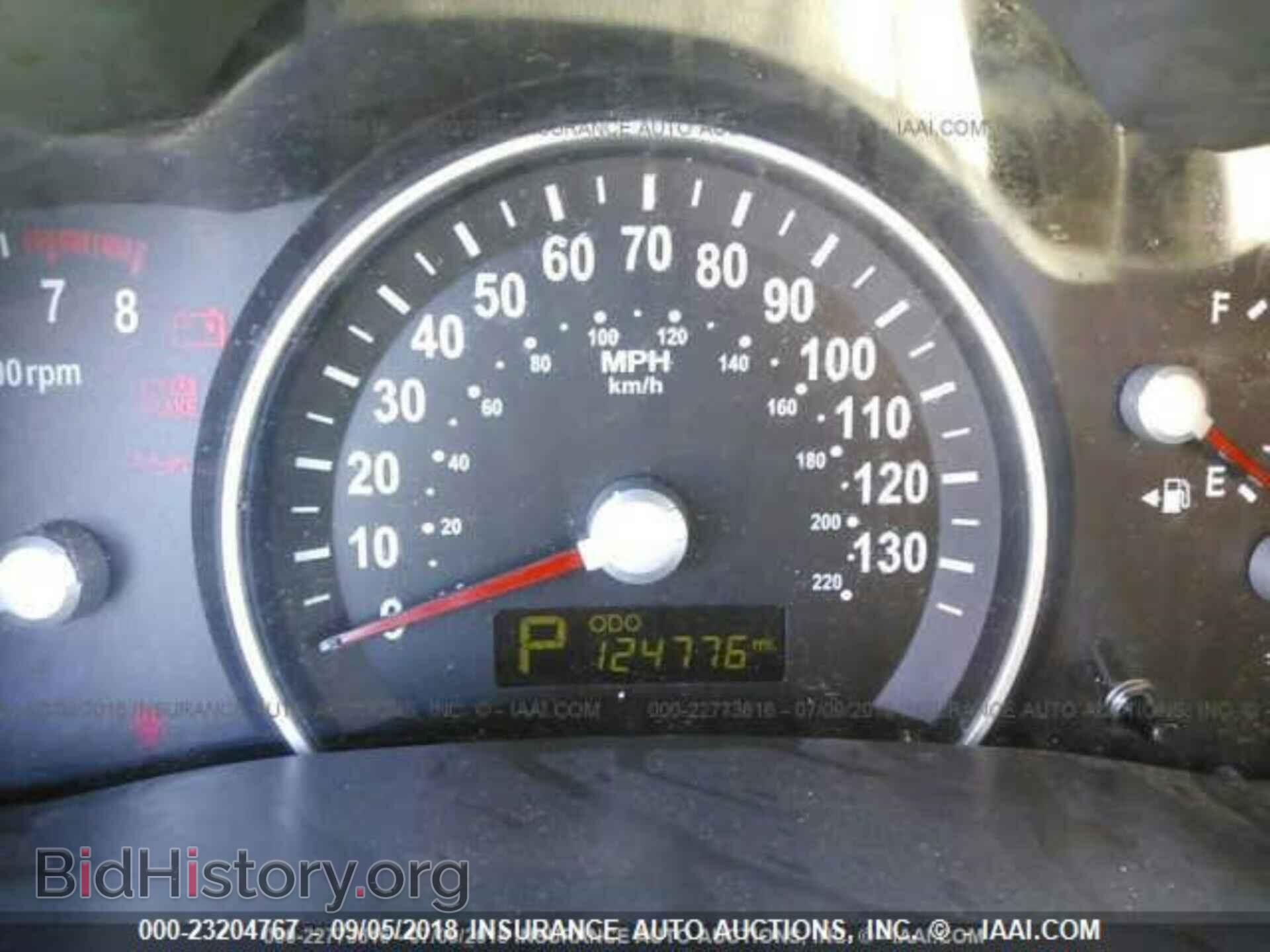 2011 Kia Sedona - VIN: KNDMG4C71B6384237 - Фото 7