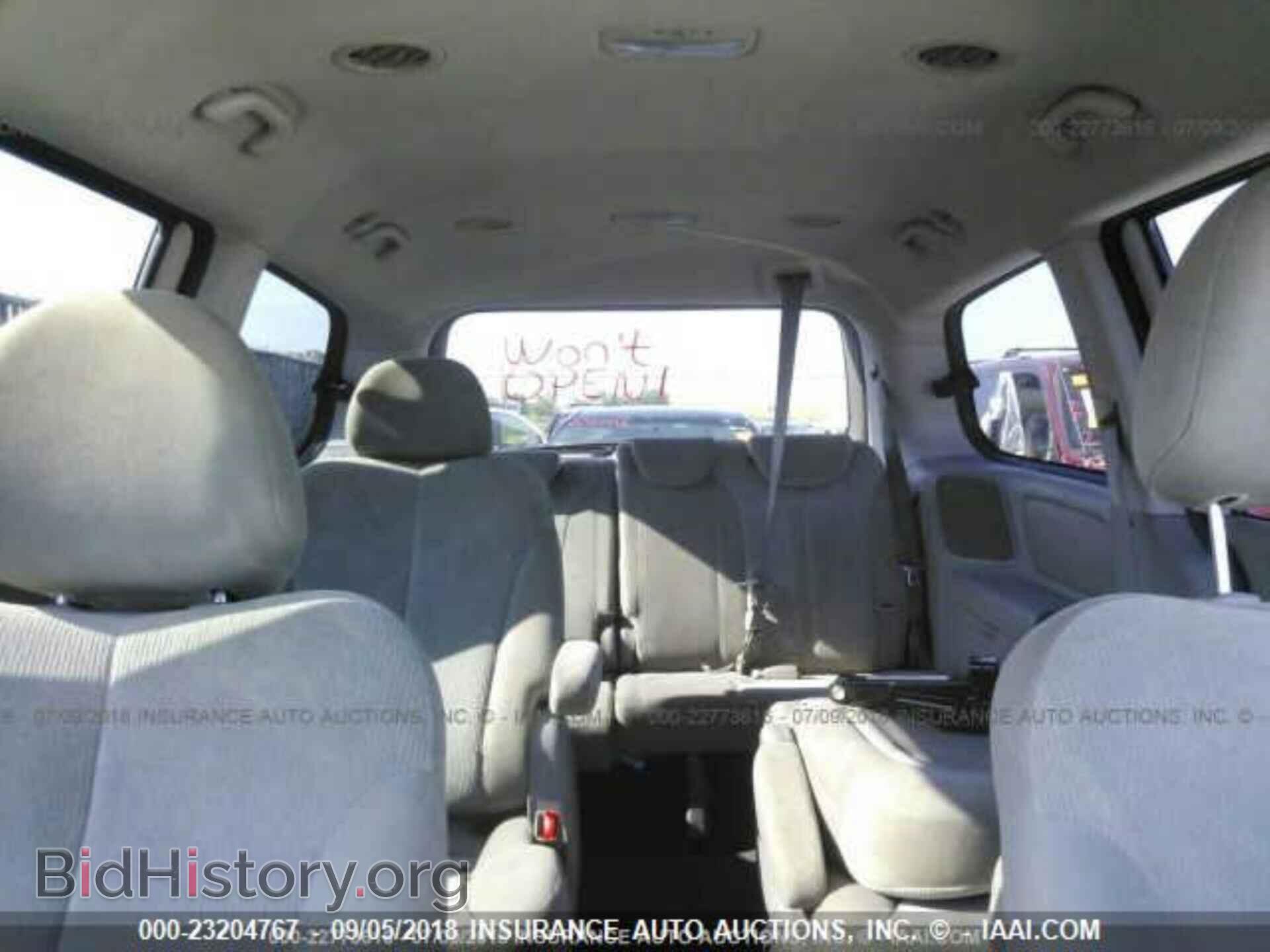 2011 Kia Sedona - VIN: KNDMG4C71B6384237 - Фото 8