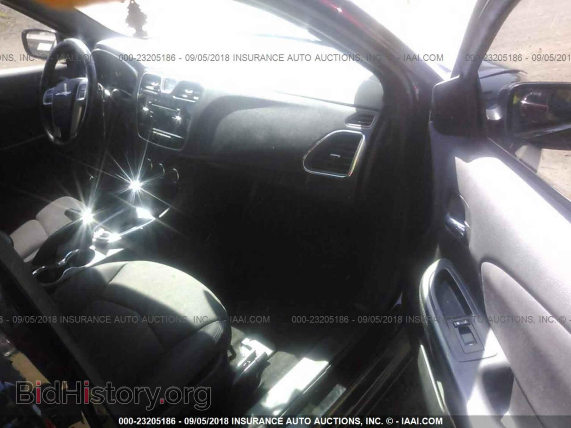 2013 Chrysler 200 - VIN: 1C3CCBBG0DN716971 - Фото 5