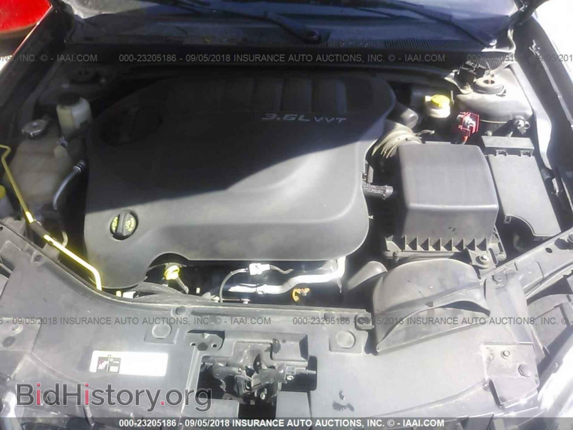 2013 Chrysler 200 - VIN: 1C3CCBBG0DN716971 - Фото 10
