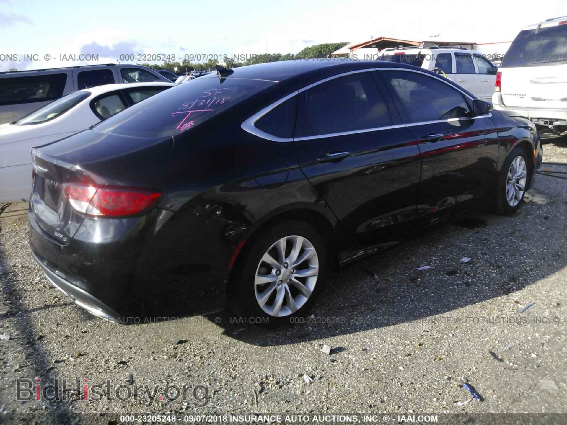 2015 Chrysler 200 - VIN: 1C3CCCCGXFN519314 - Photo 4
