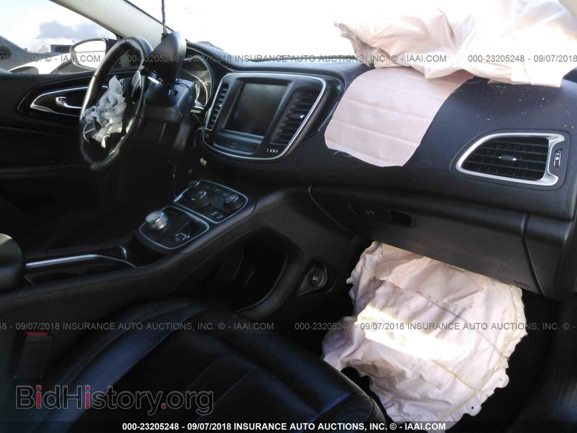2015 Chrysler 200 - VIN: 1C3CCCCGXFN519314 - Photo 5