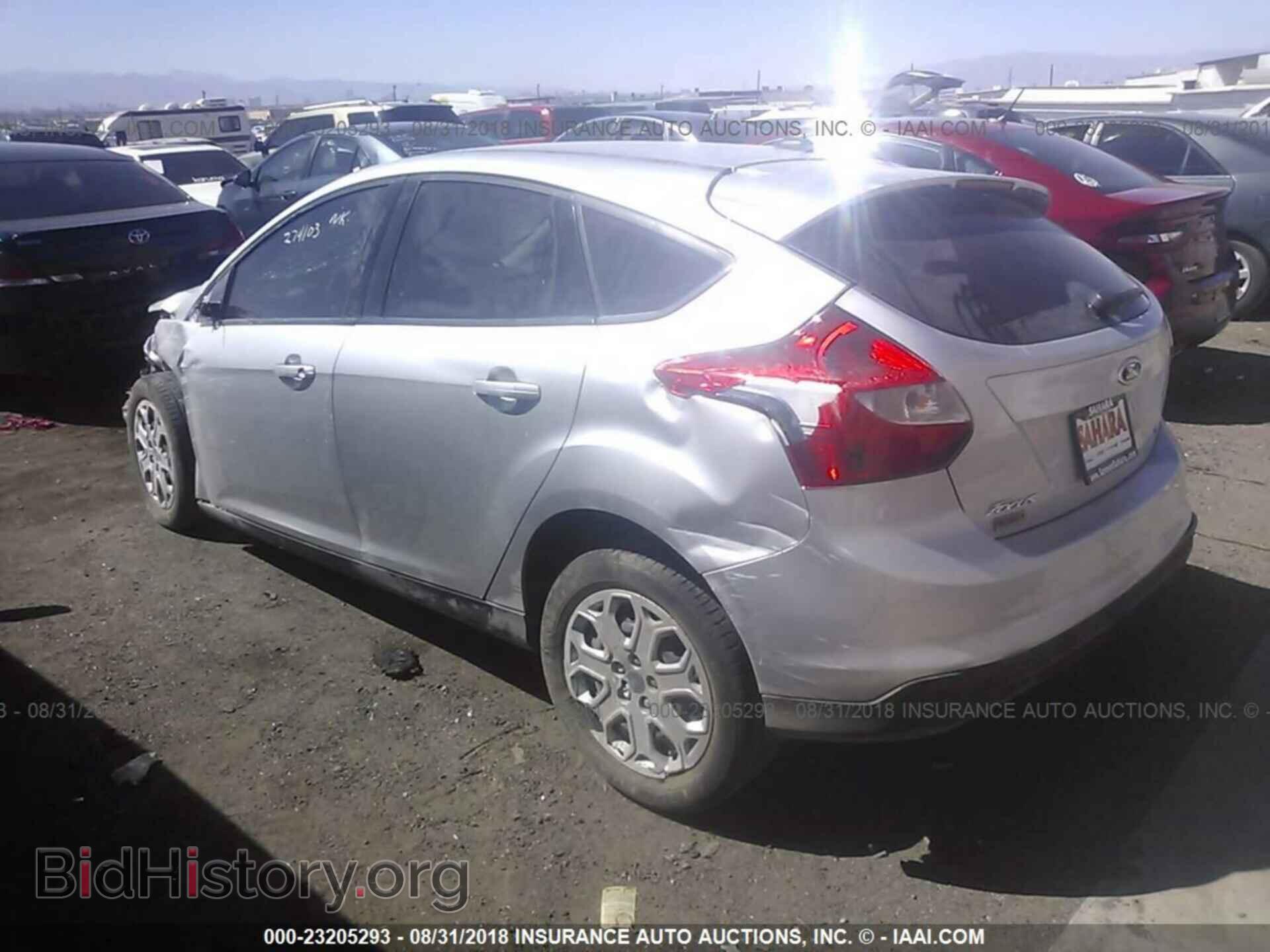 2012 Ford Focus - VIN: 1FAHP3K29CL210460 - Фото 3