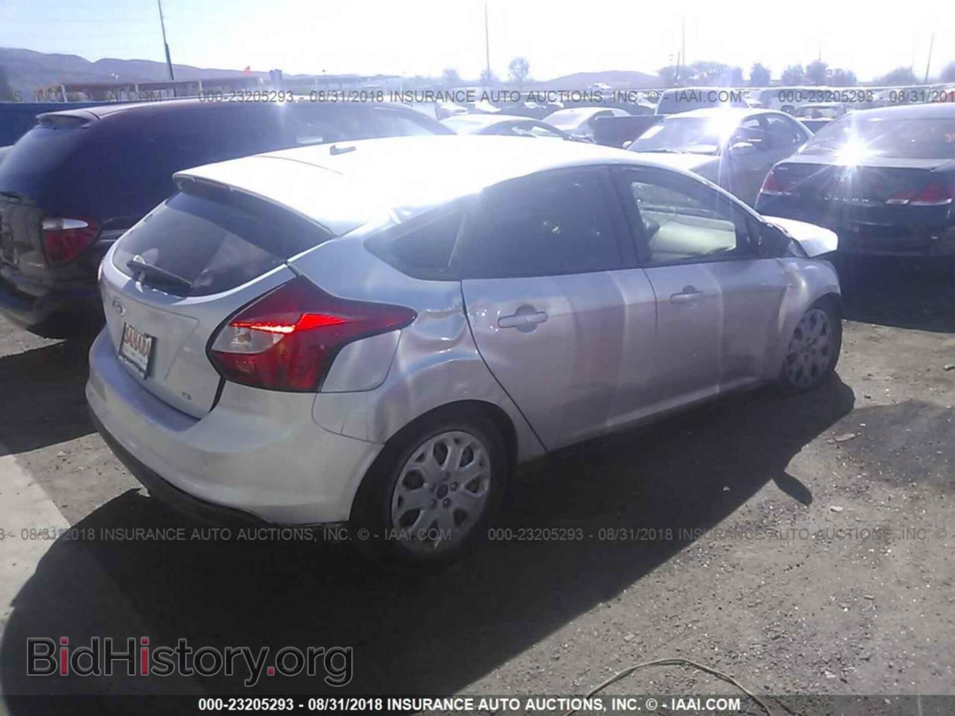 2012 Ford Focus - VIN: 1FAHP3K29CL210460 - Фото 4