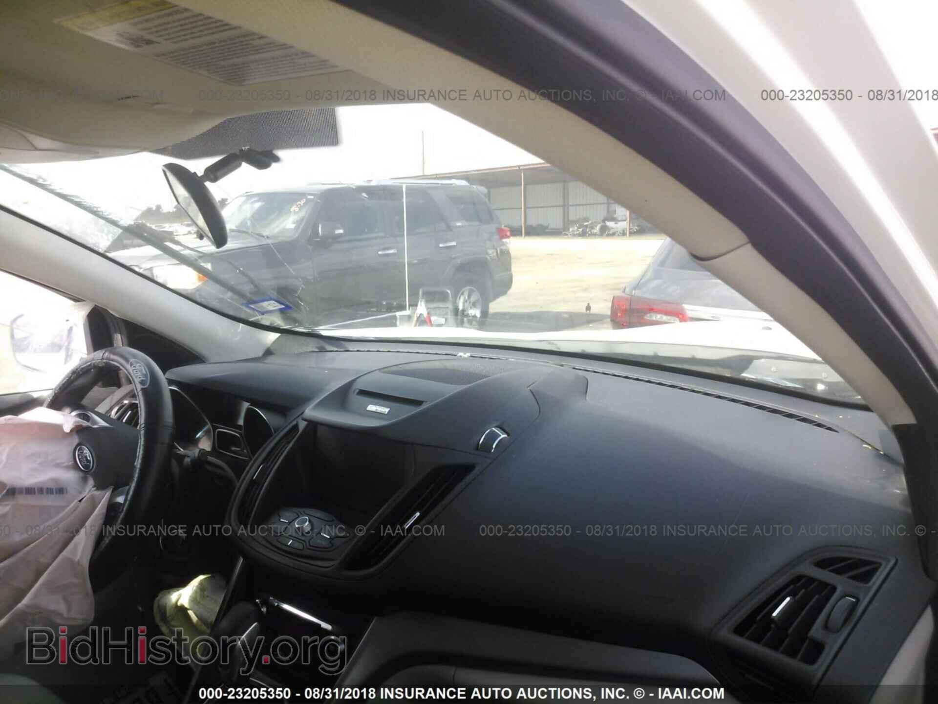 2014 Ford Escape - VIN: 1FMCU0GX9EUB45585 - Photo 5