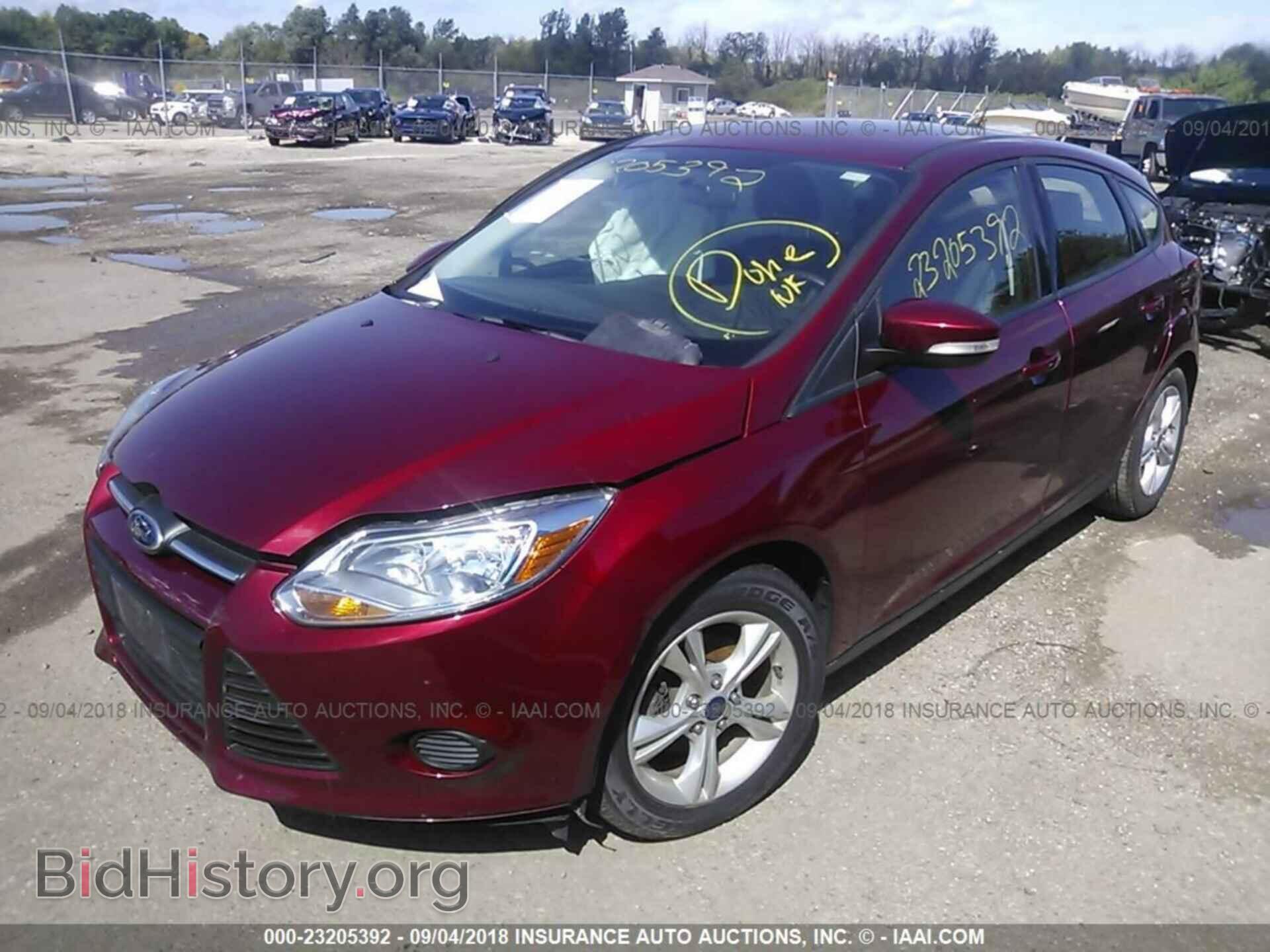 2014 Ford Focus - VIN: 1FADP3K26EL437459 - Photo 2