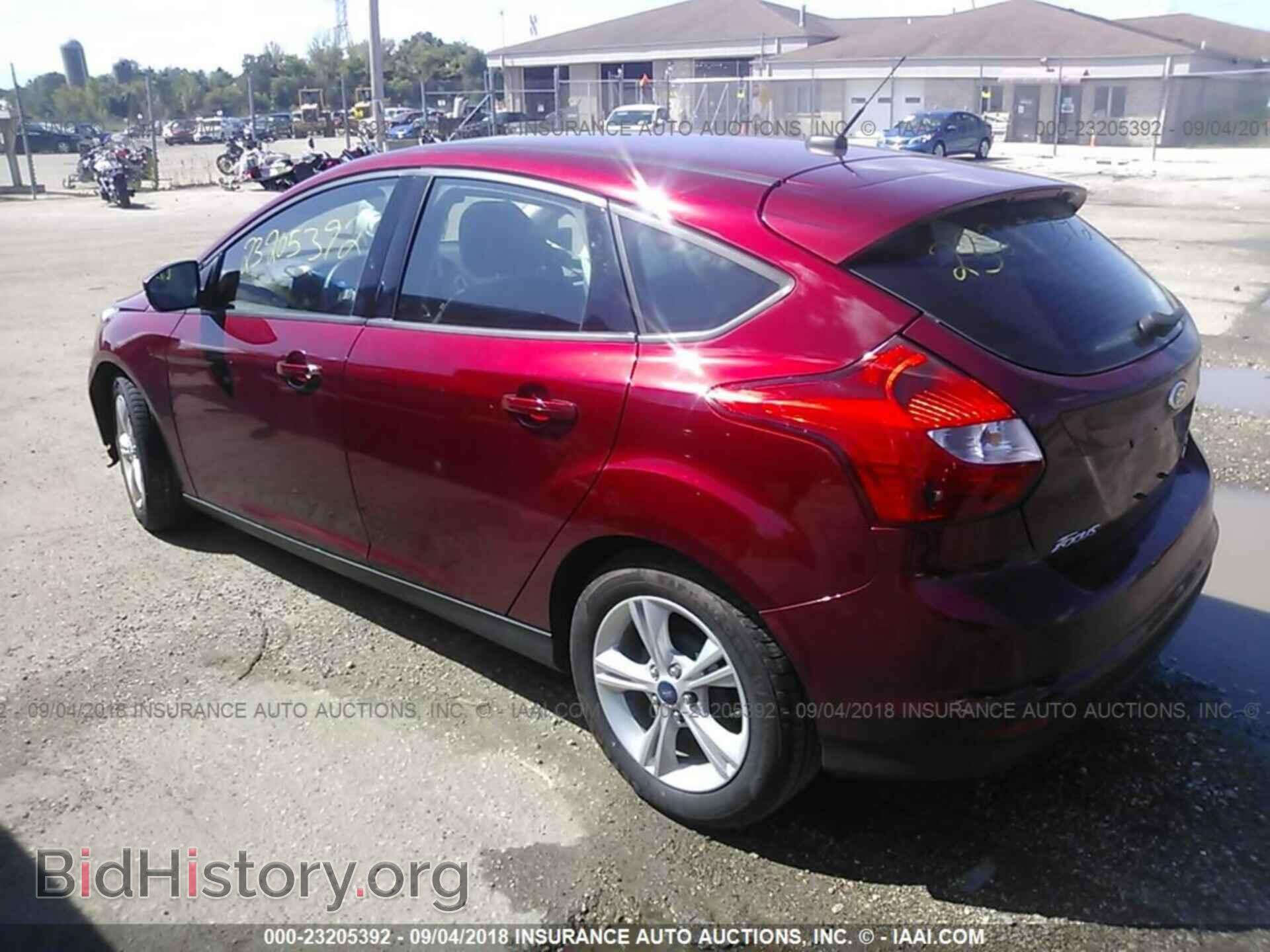 2014 Ford Focus - VIN: 1FADP3K26EL437459 - Photo 3