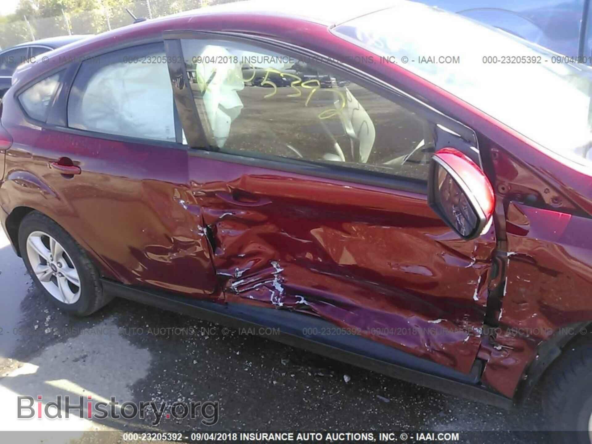 2014 Ford Focus - VIN: 1FADP3K26EL437459 - Photo 6
