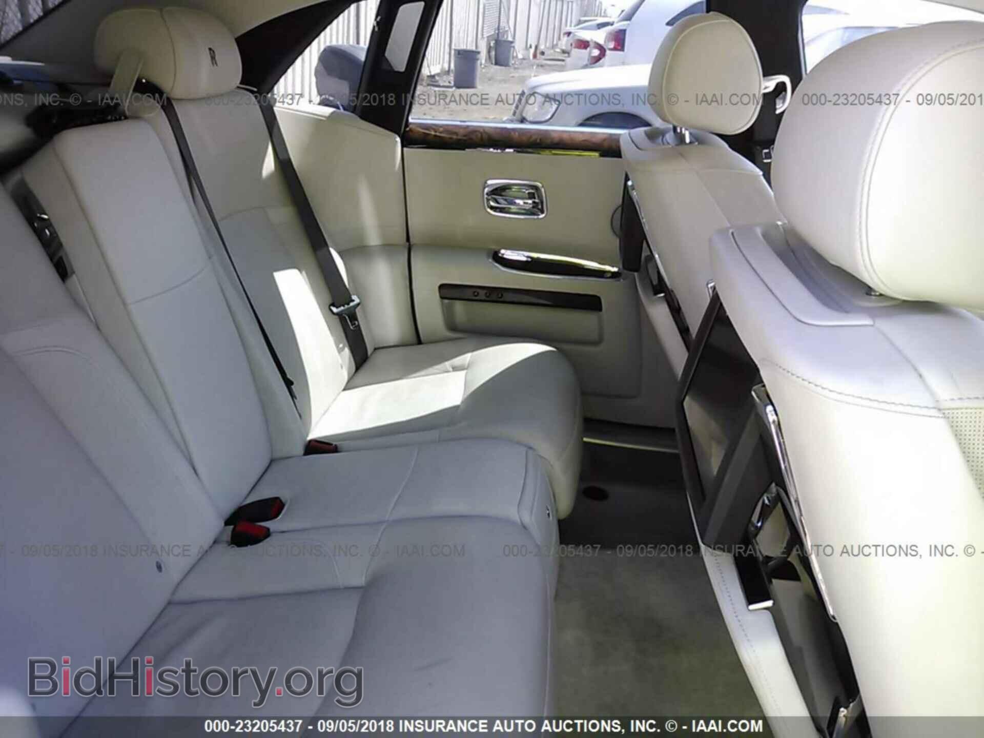 2012 Rolls-royce Ghost - VIN: SCA664S50CUX50964 - Photo 8