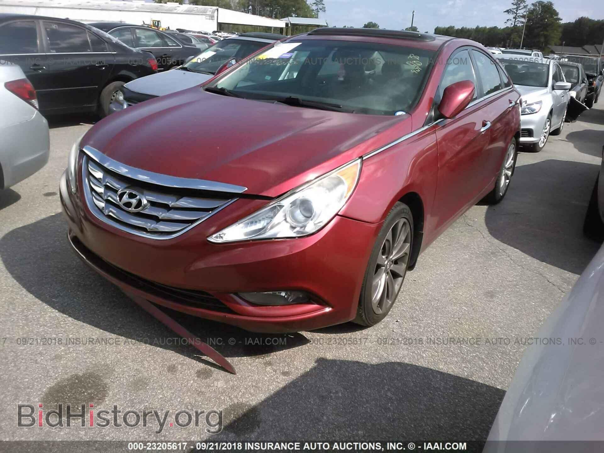 2012 Hyundai Sonata - VIN: 5NPEC4AB1CH412620 - Photo 2