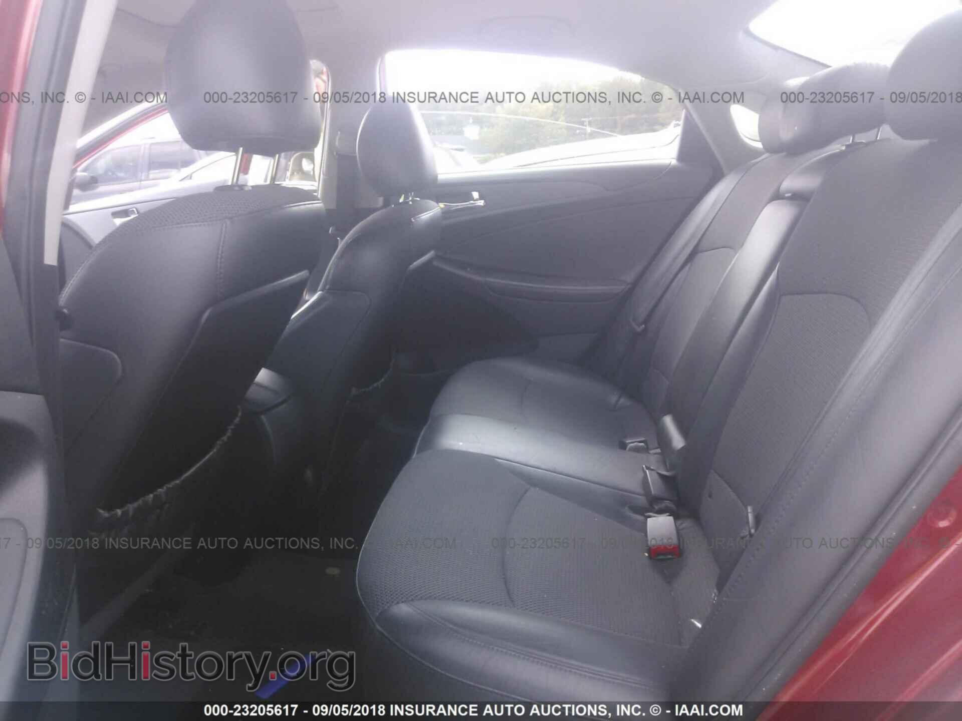 2012 Hyundai Sonata - VIN: 5NPEC4AB1CH412620 - Photo 8