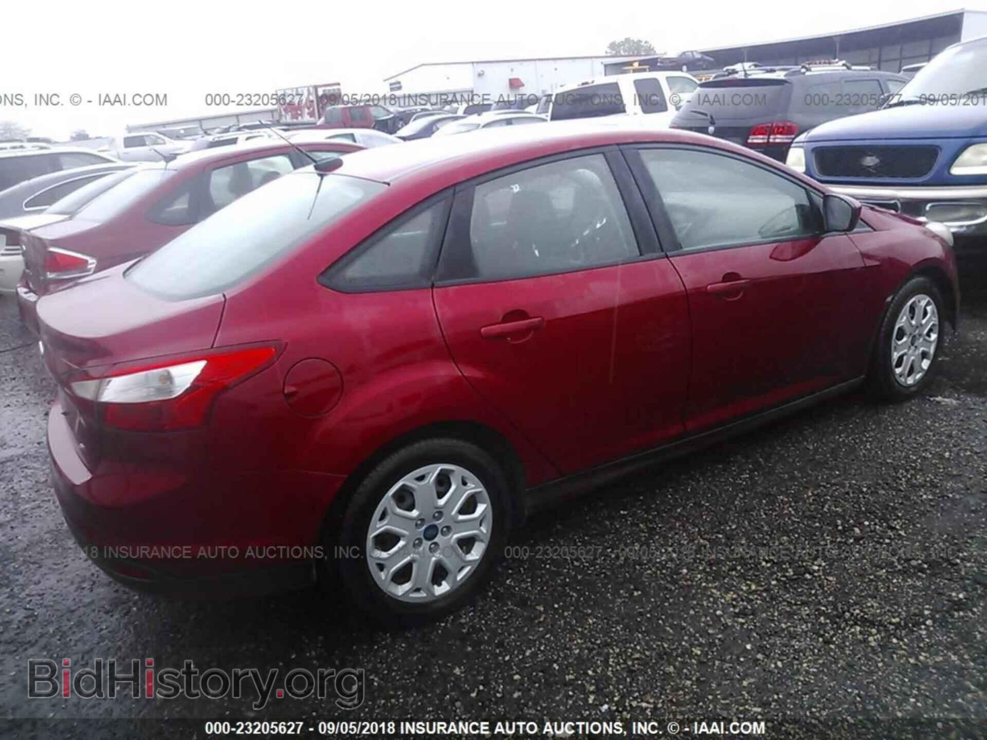 2012 Ford Focus - VIN: 1FAHP3F27CL261160 - Фото 4