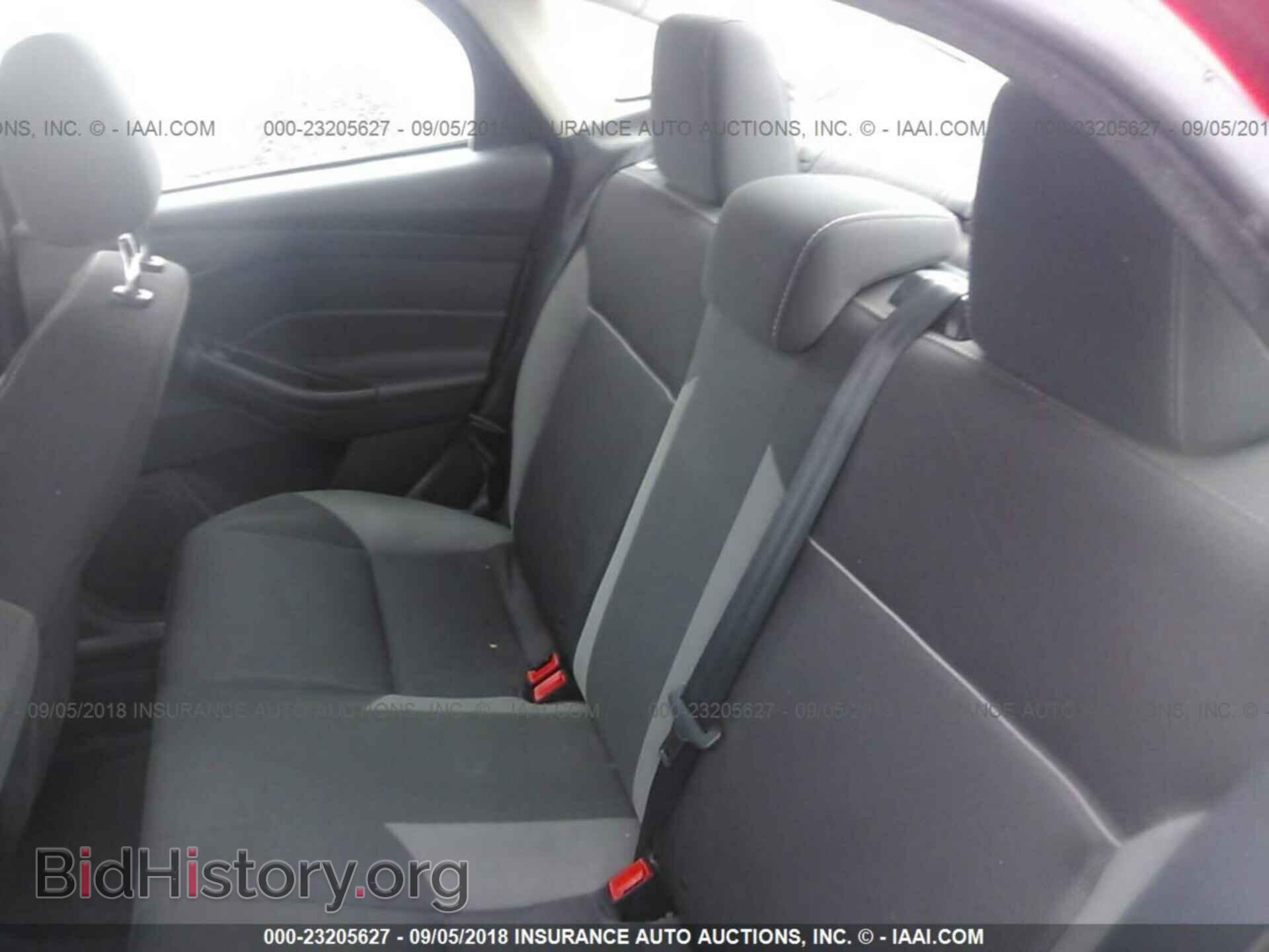 2012 Ford Focus - VIN: 1FAHP3F27CL261160 - Фото 8