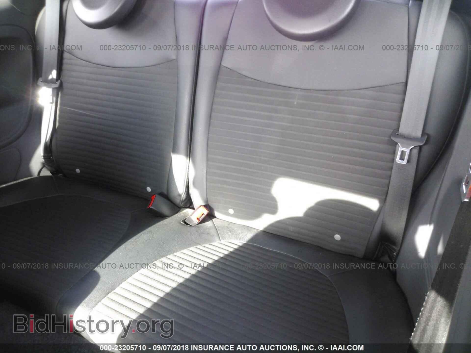 2015 Fiat 500 - VIN: 3C3CFFBR7FT625182 - Photo 8