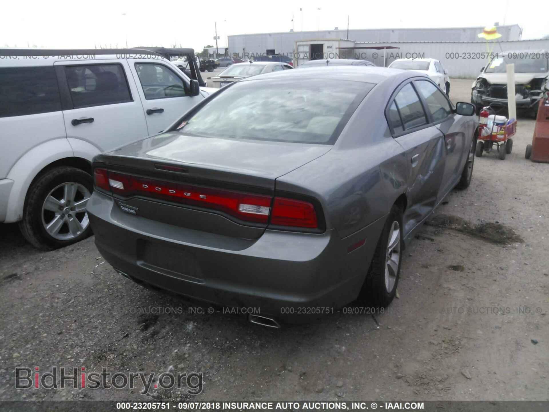2011 Dodge Charger - VIN: 2B3CL3CG2BH539542 - Фото 4