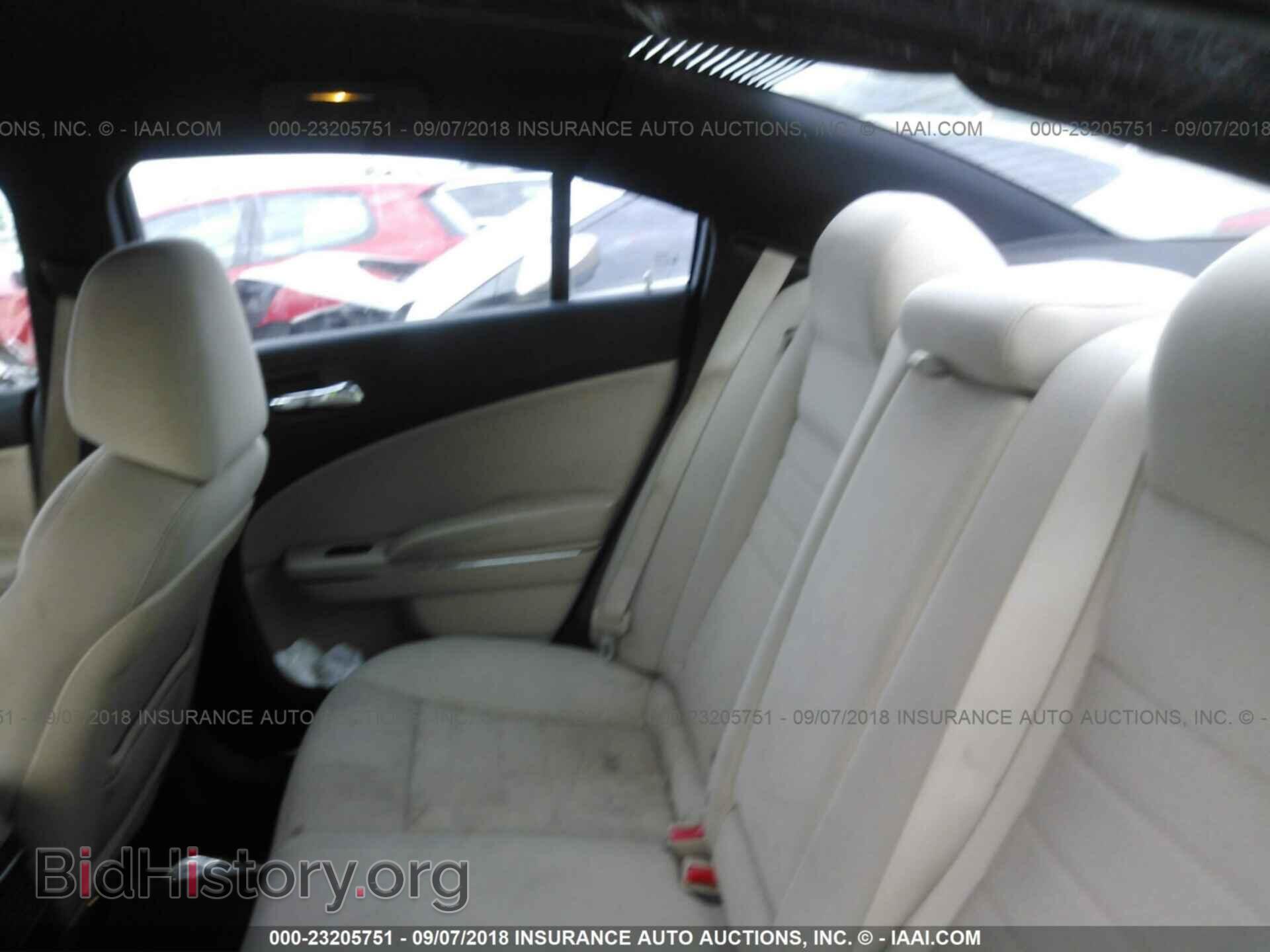 2011 Dodge Charger - VIN: 2B3CL3CG2BH539542 - Фото 8