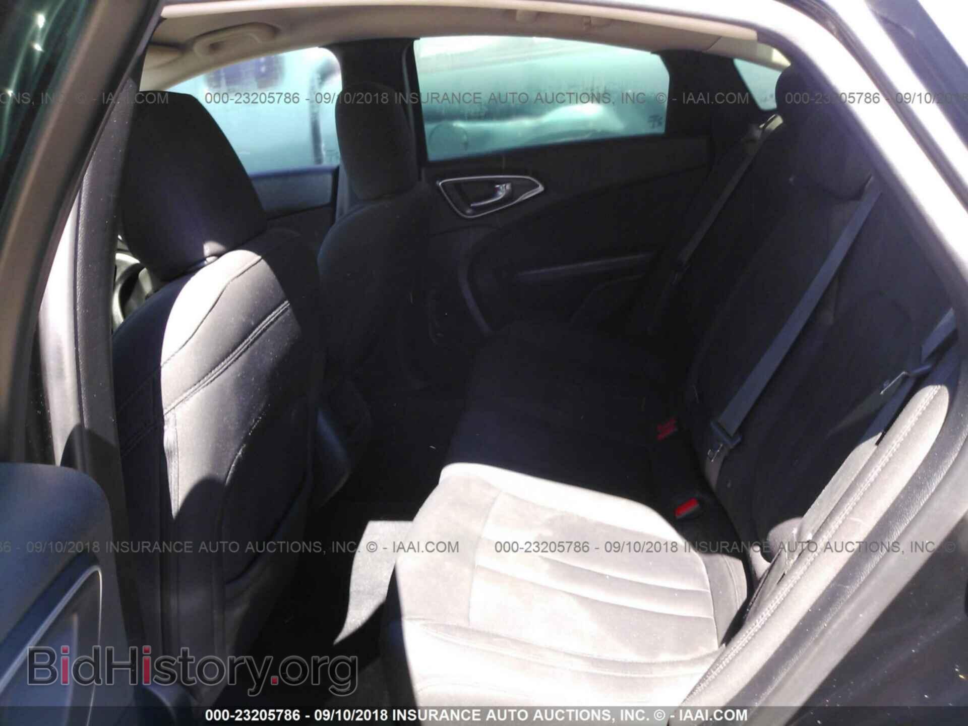 2015 Chrysler 200 - VIN: 1C3CCCAB8FN634405 - Фото 8