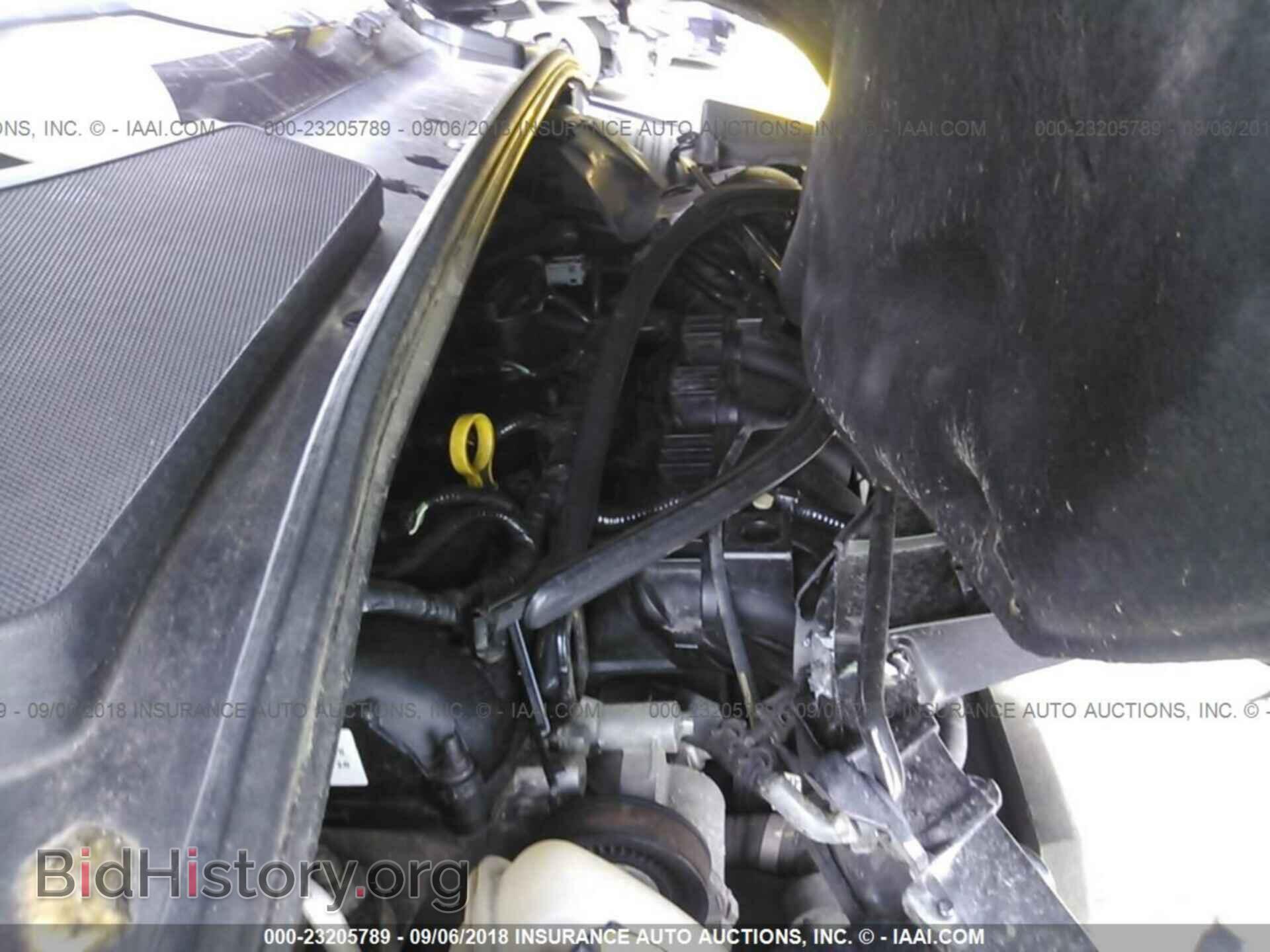 2012 Ford Focus - VIN: 1FAHP3H26CL376071 - Photo 10