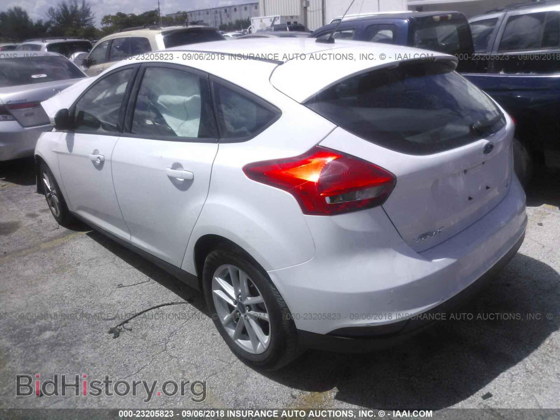 2015 Ford Focus - VIN: 1FADP3K20FL275877 - Photo 3