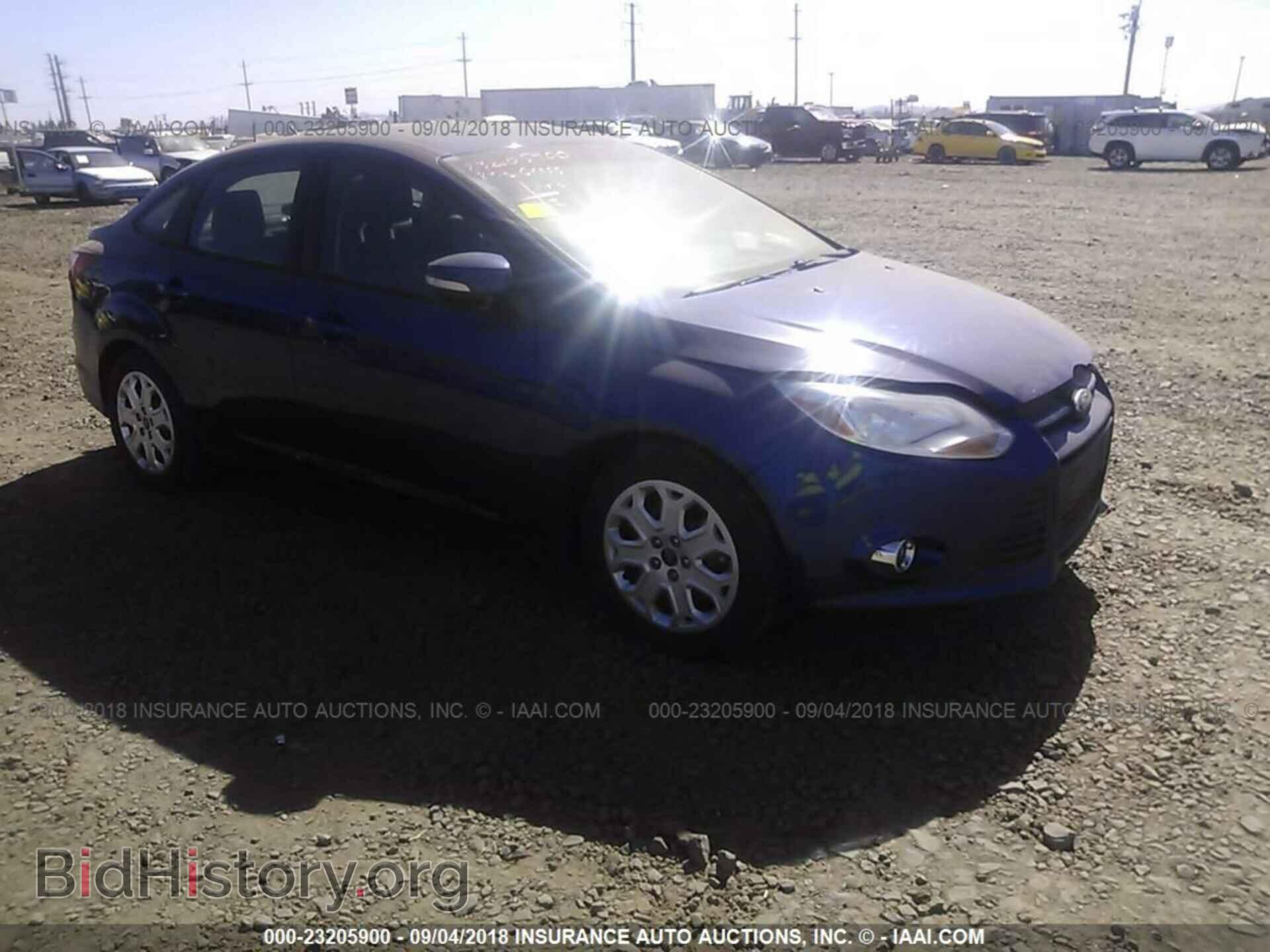 Photo 1FAHP3F23CL379285 - Ford Focus 2012