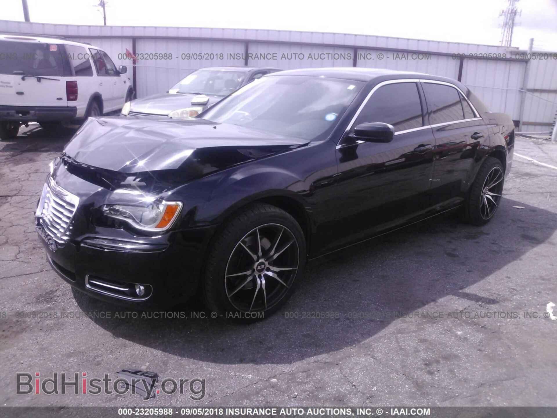 2013 CHRYSLER 300 - VIN: 2C3CCARGXDH505687 - Photo 2